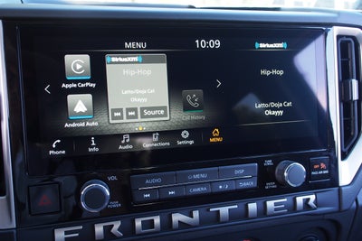 2027 Nissan Frontier SV