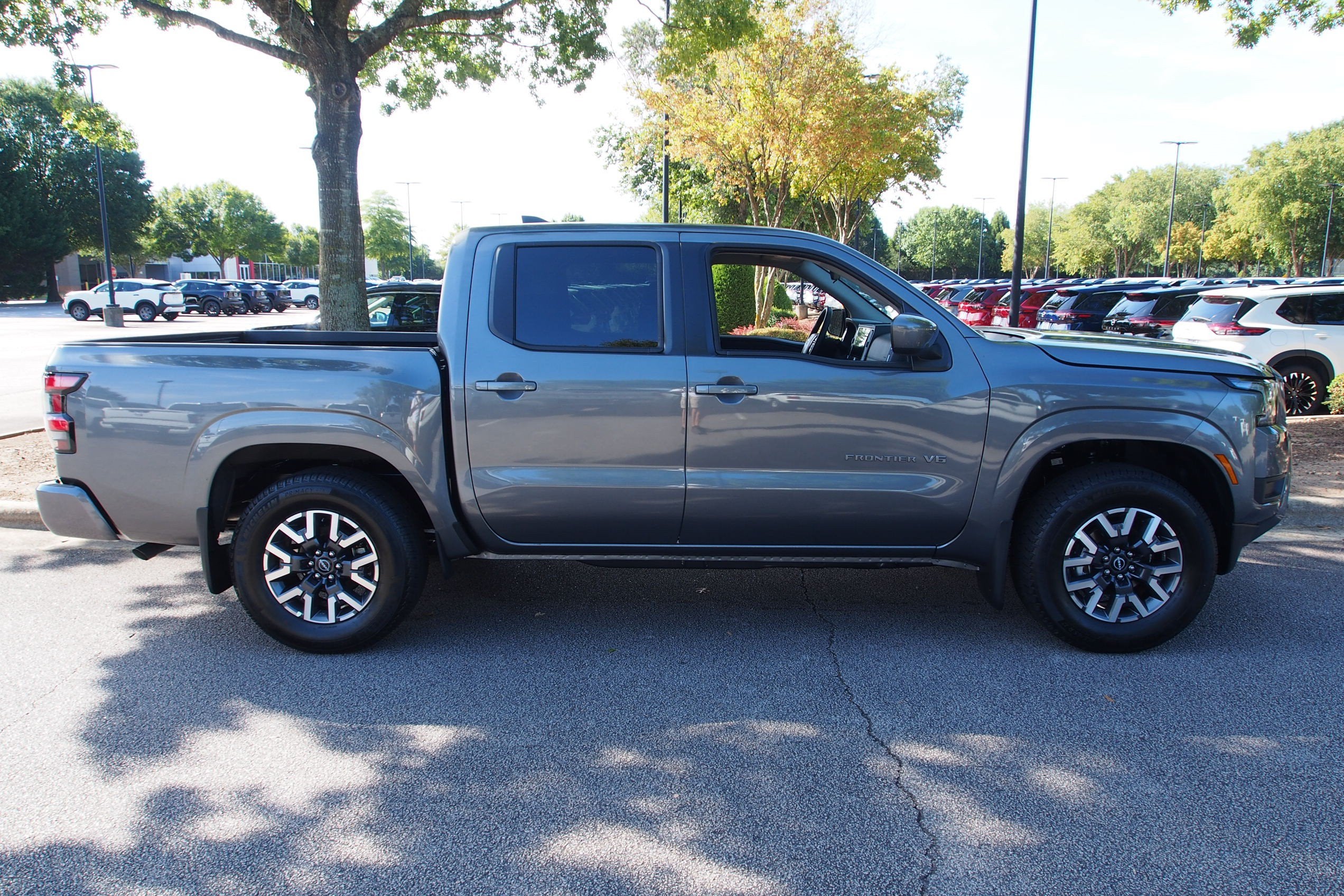 2027 Nissan Frontier SV