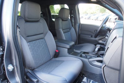2027 Nissan Frontier SV