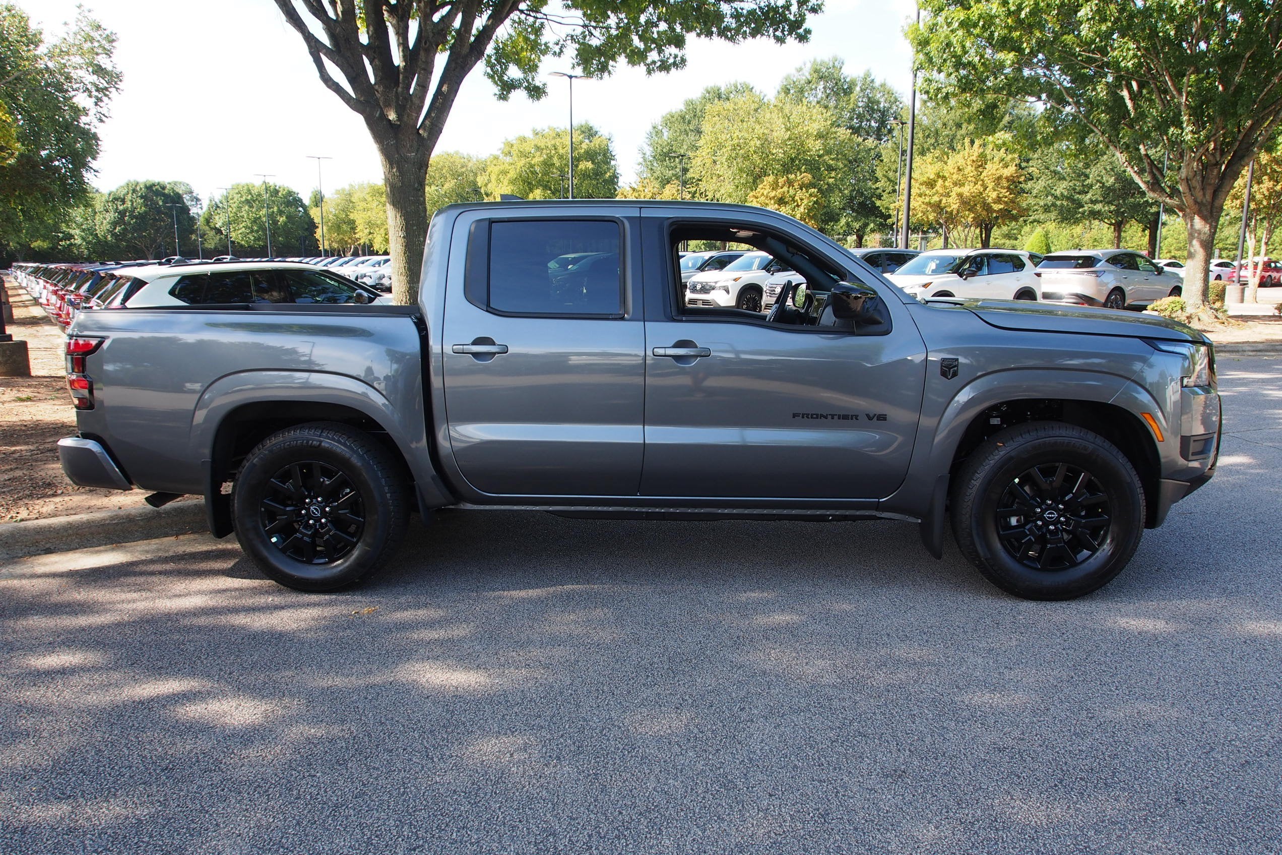 2027 Nissan Frontier SV
