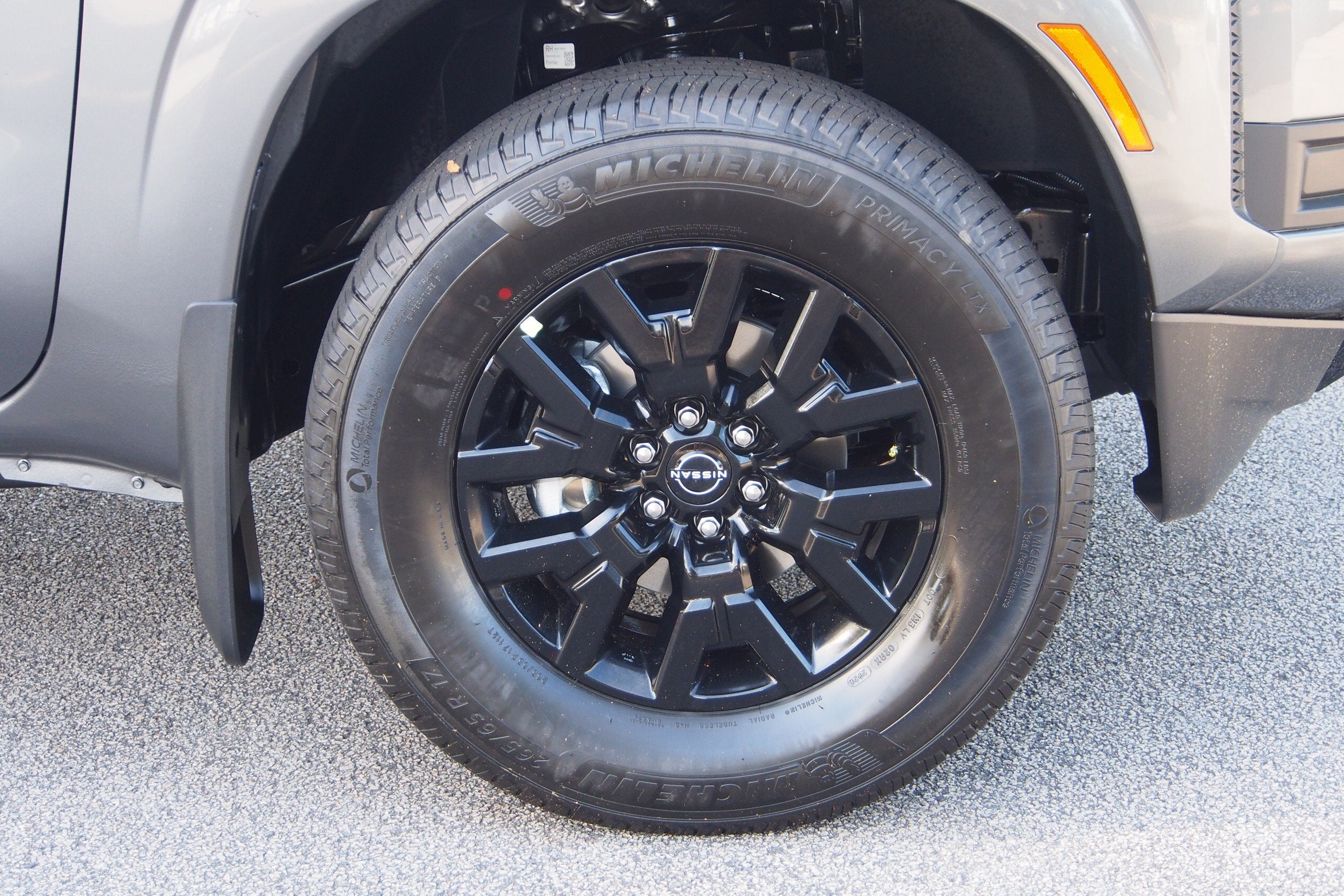 2027 Nissan Frontier SV