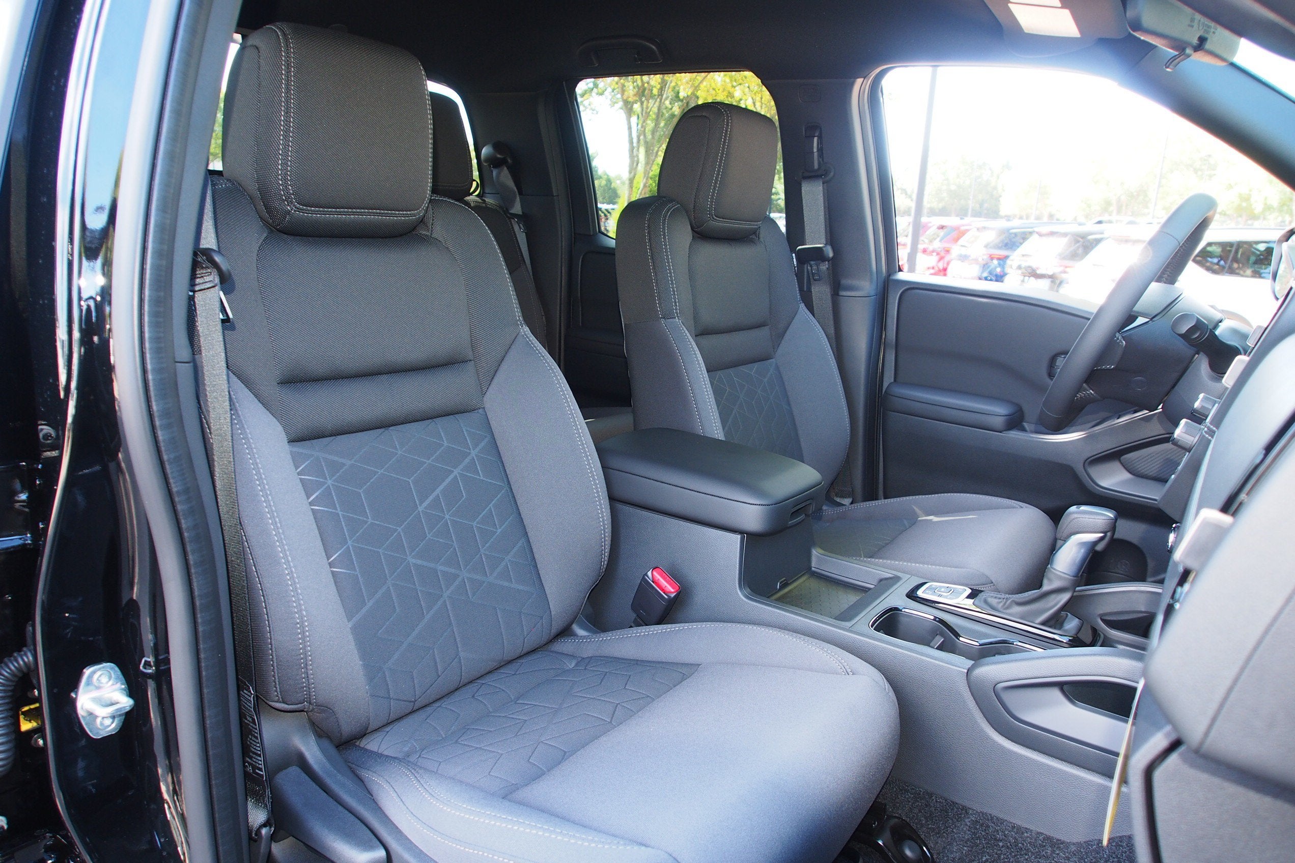 2027 Nissan Frontier SV