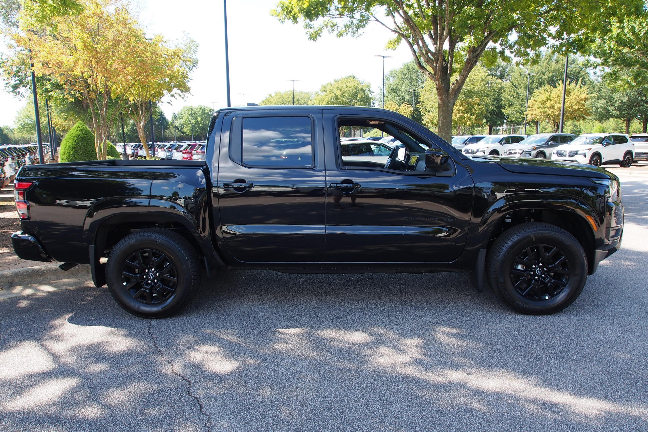 2027 Nissan Frontier SV