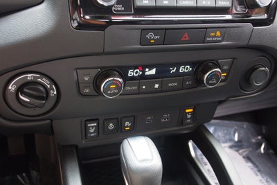 2024 Nissan Frontier SL