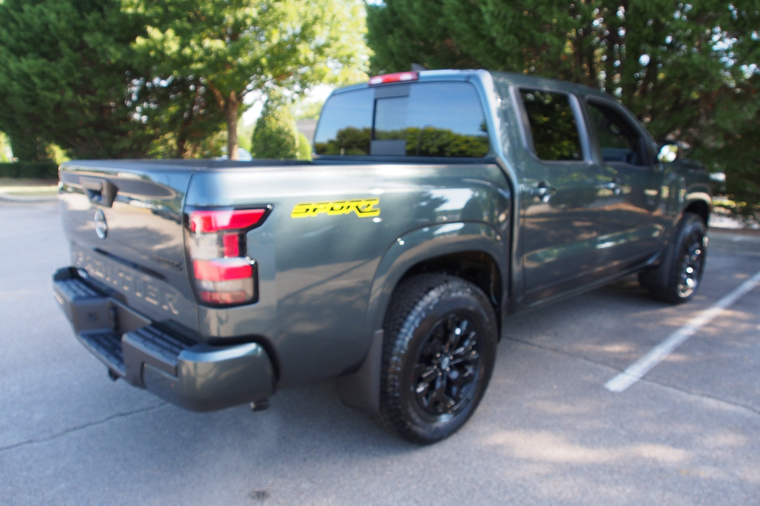 2027 Nissan Frontier SV