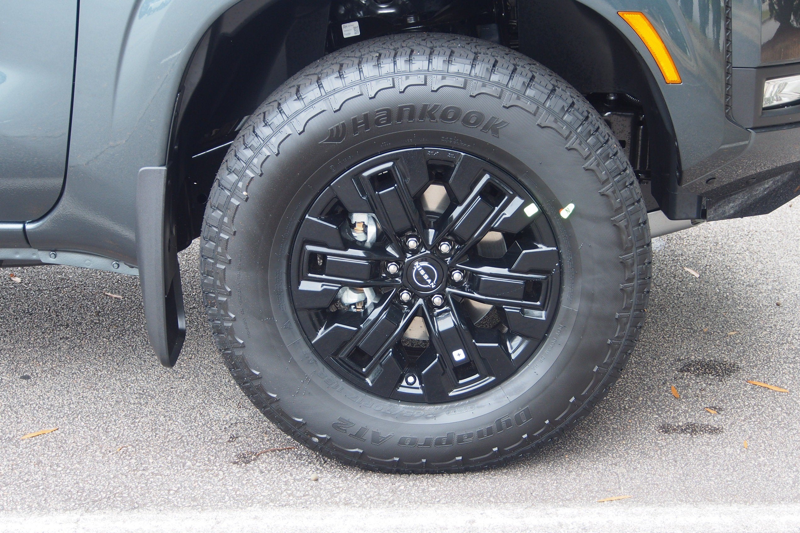2027 Nissan Frontier SV
