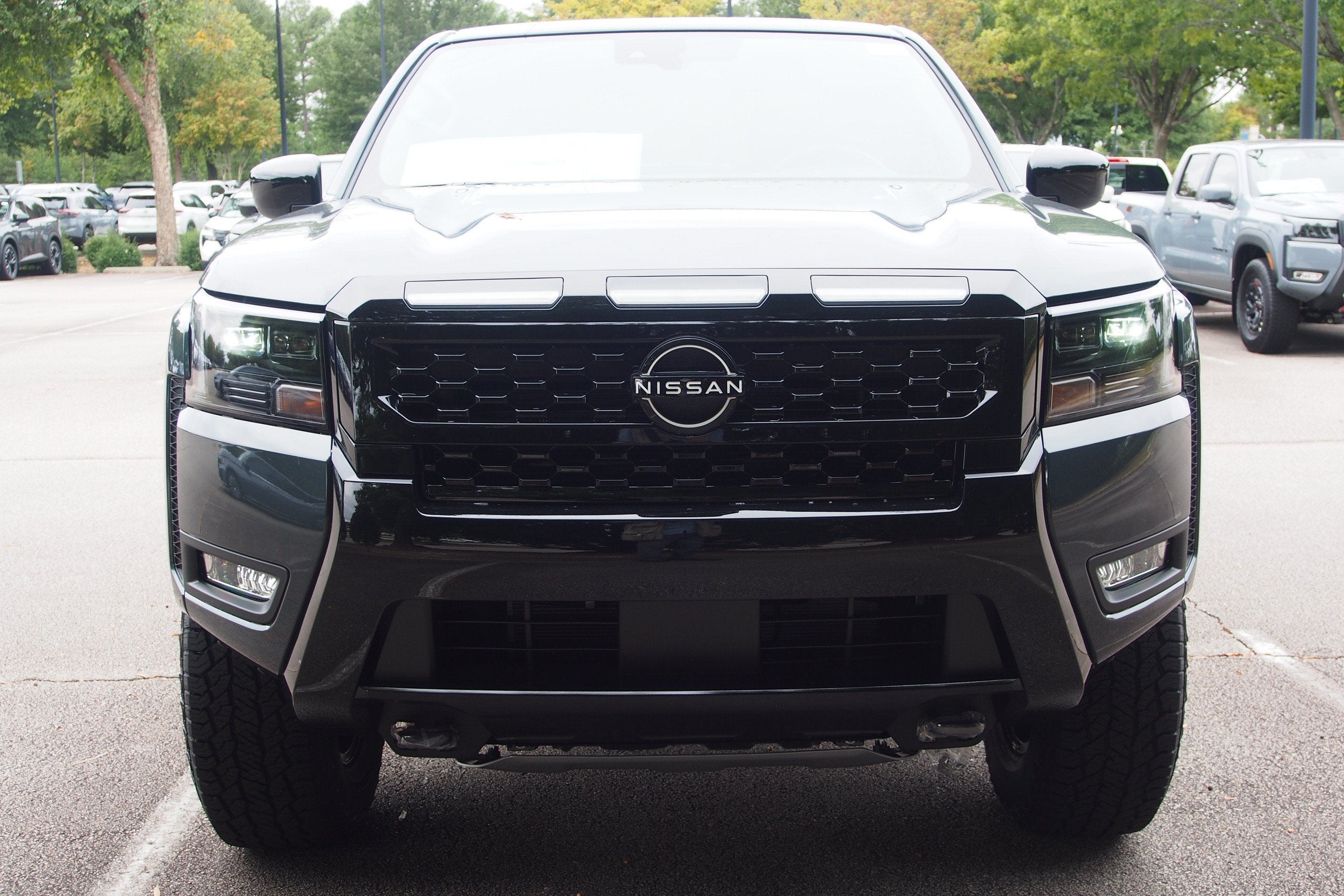 2027 Nissan Frontier SV