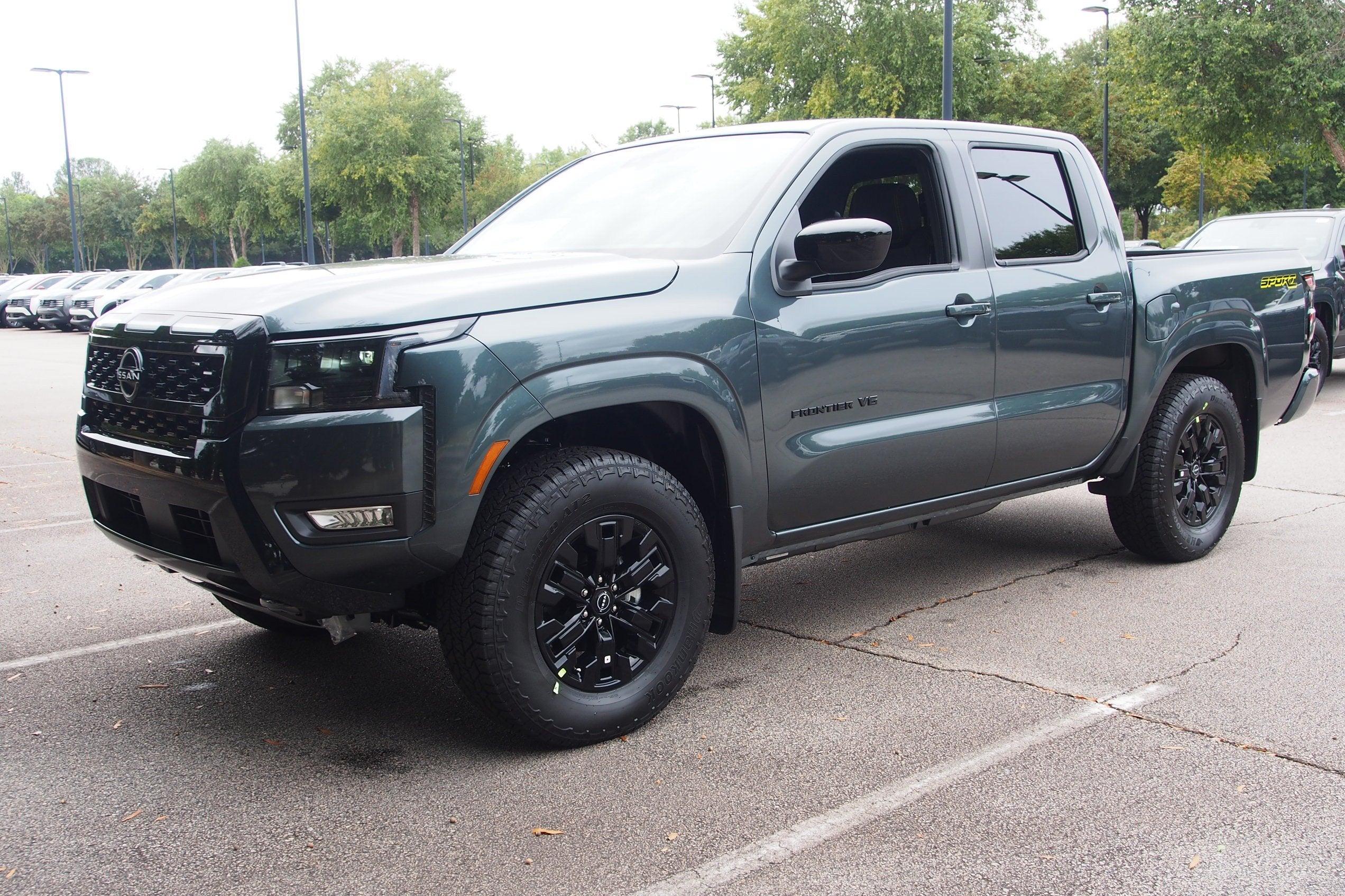 2027 Nissan Frontier SV
