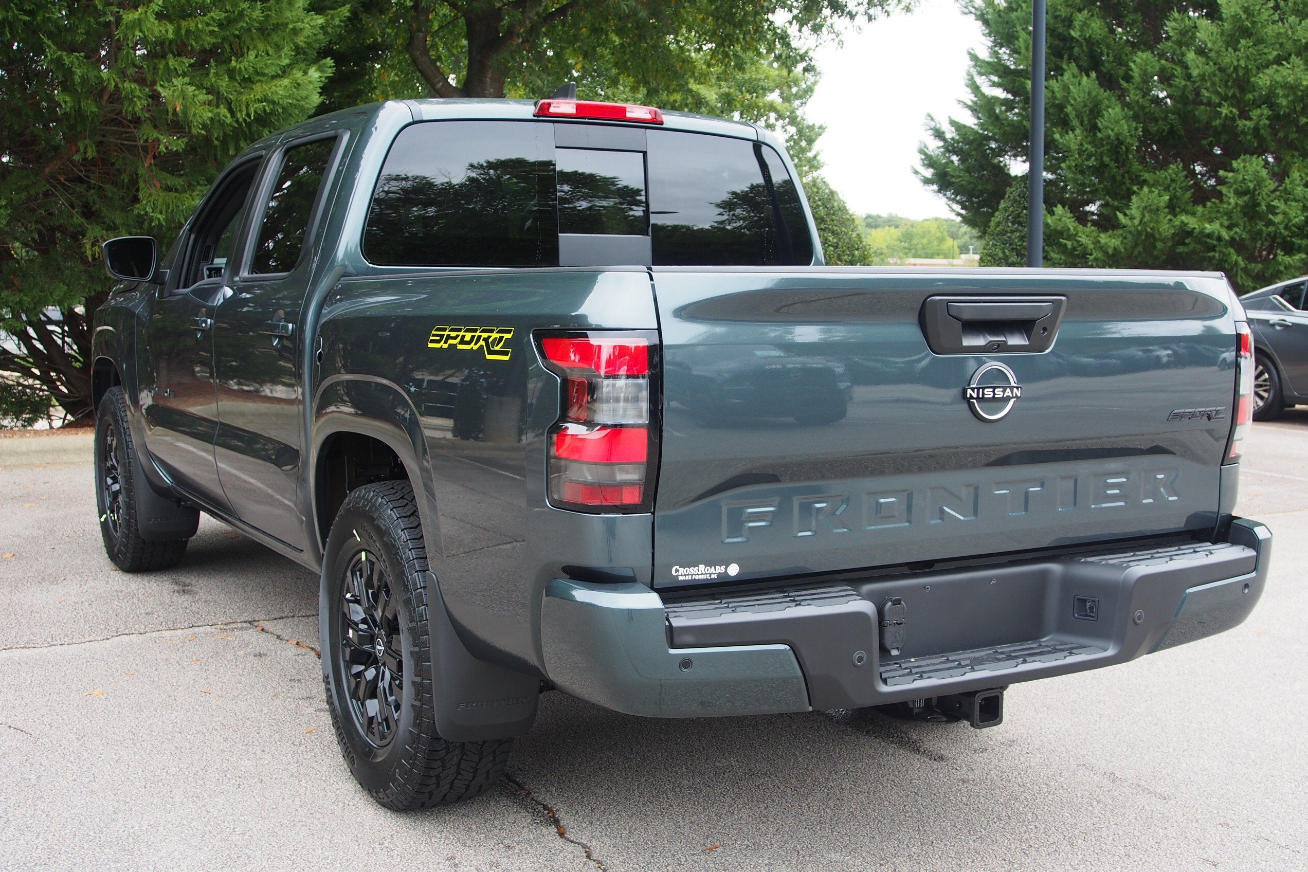 2027 Nissan Frontier SV