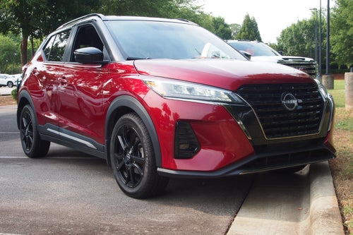 2023 Nissan Kicks SR