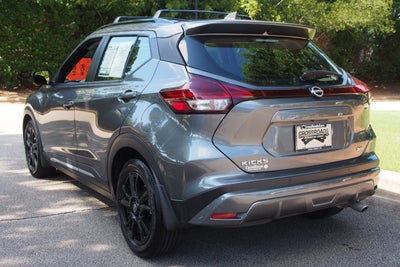 2022 Nissan Kicks SR