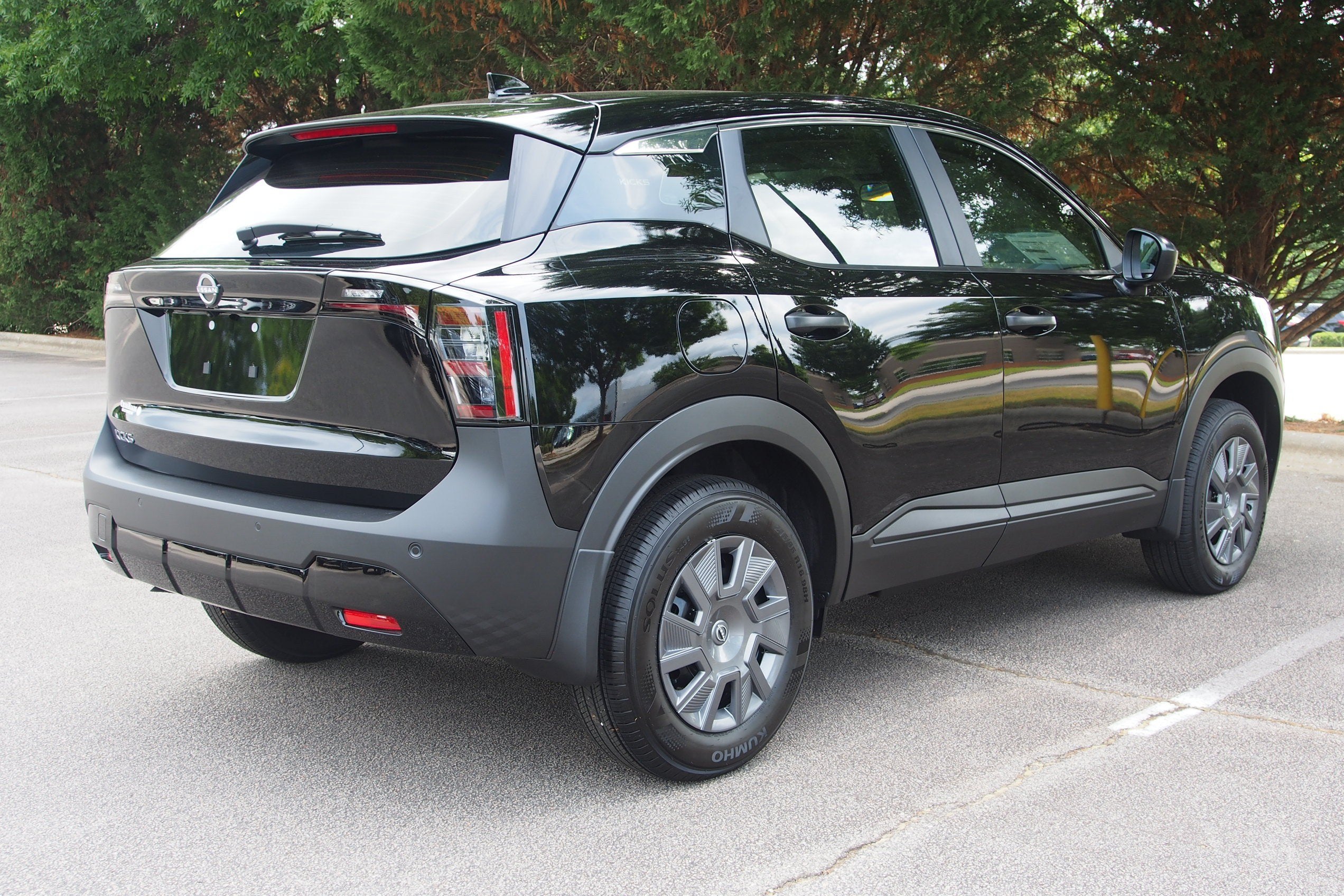 2026 Nissan Kicks S