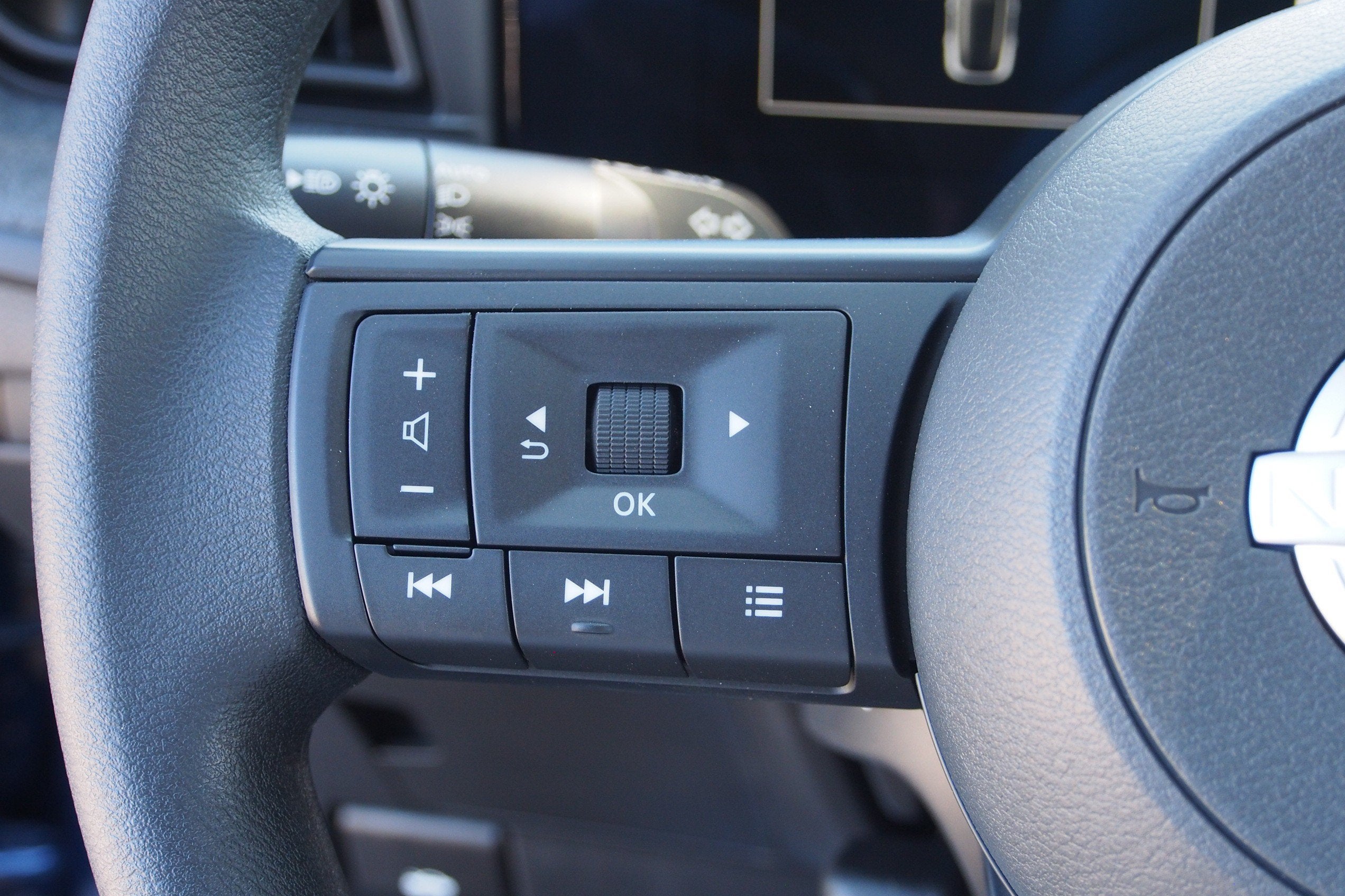 2027 Nissan Kicks S