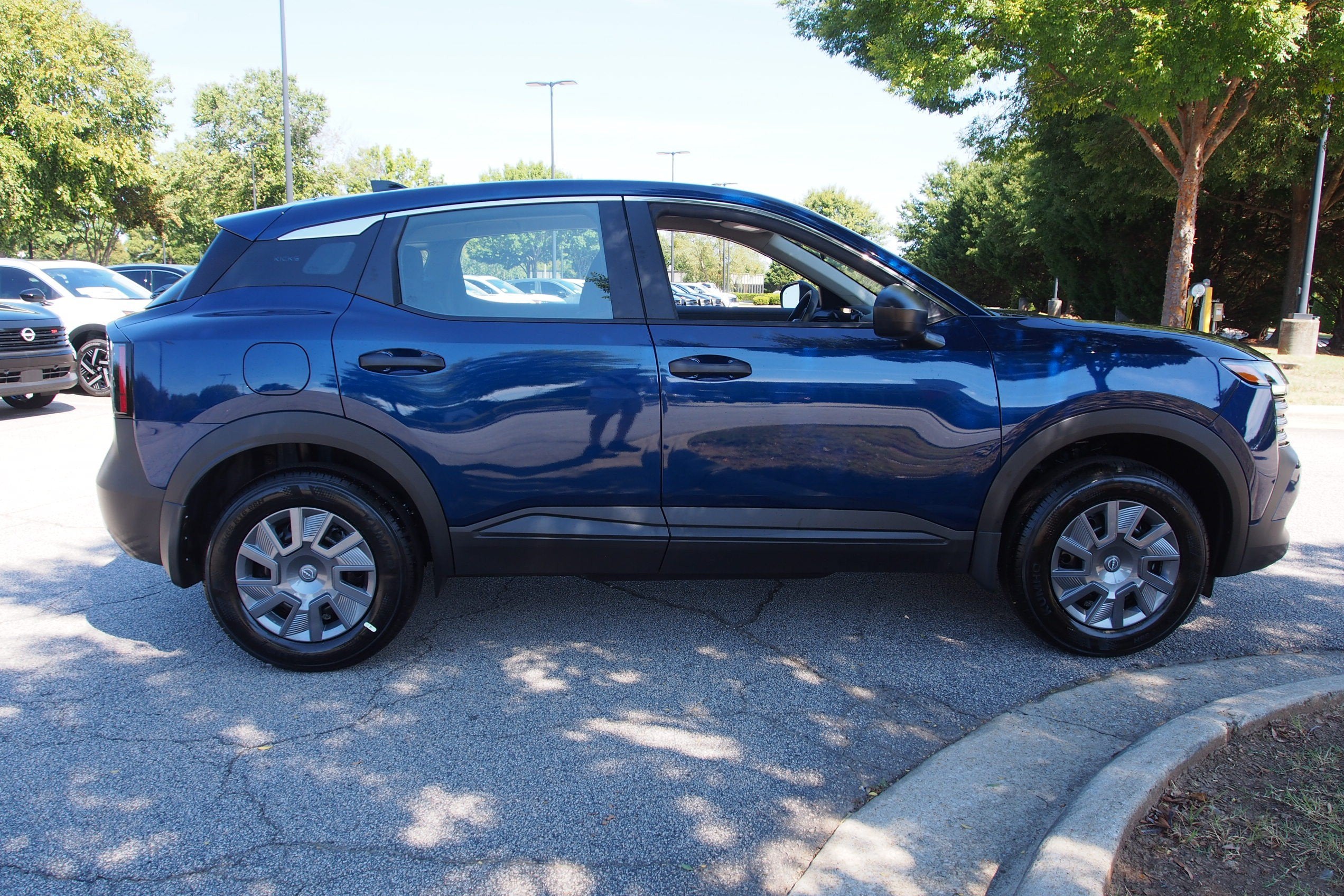 2027 Nissan Kicks S