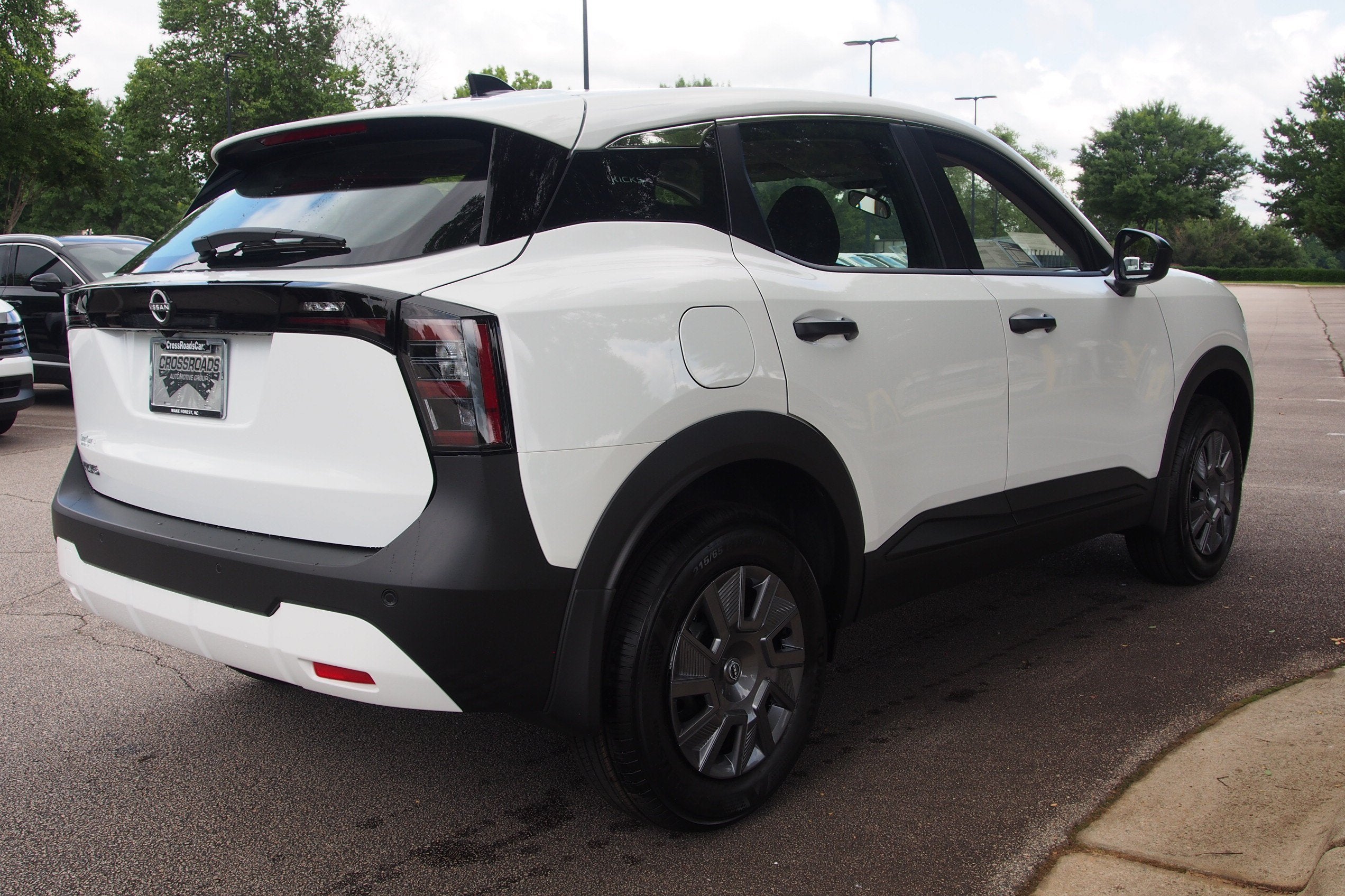 2026 Nissan Kicks S