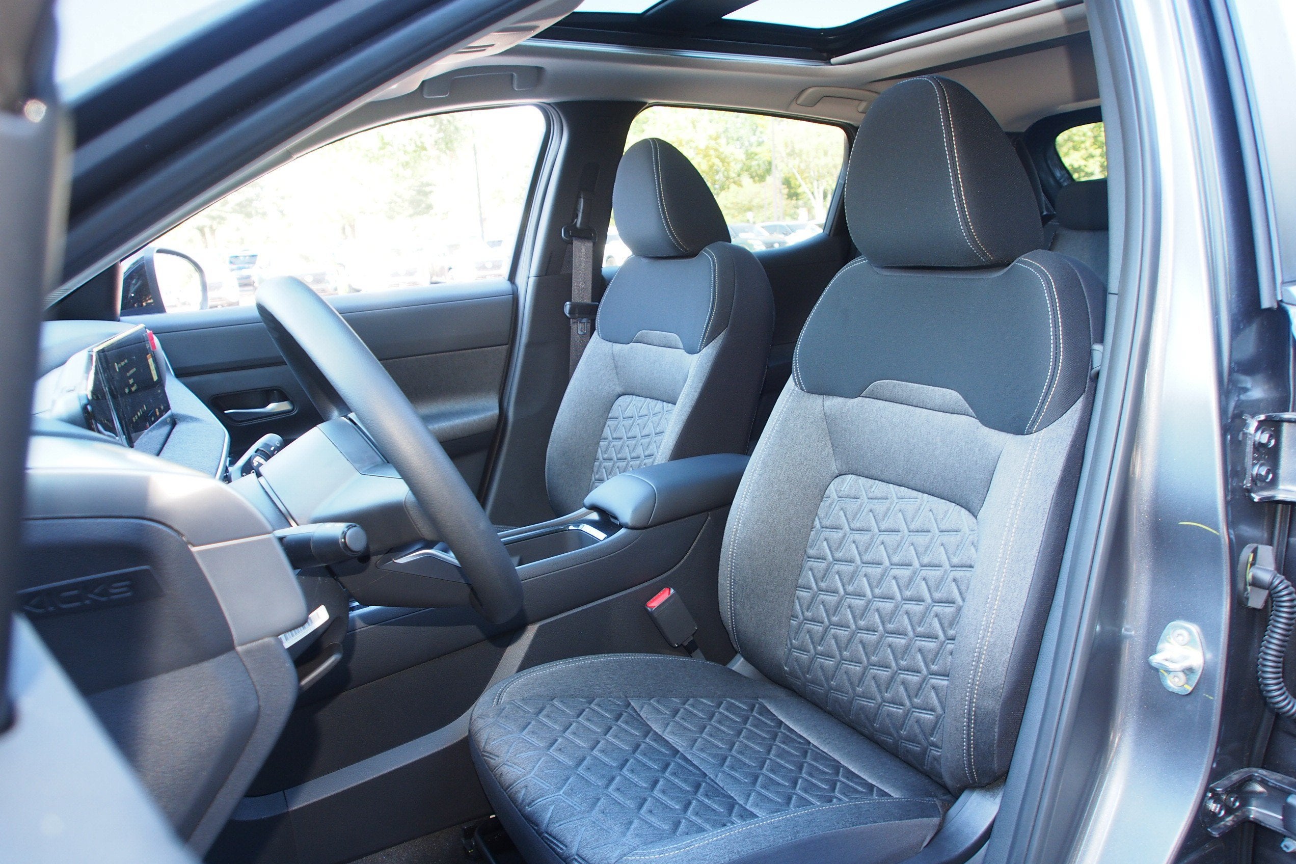 2027 Nissan Kicks SV