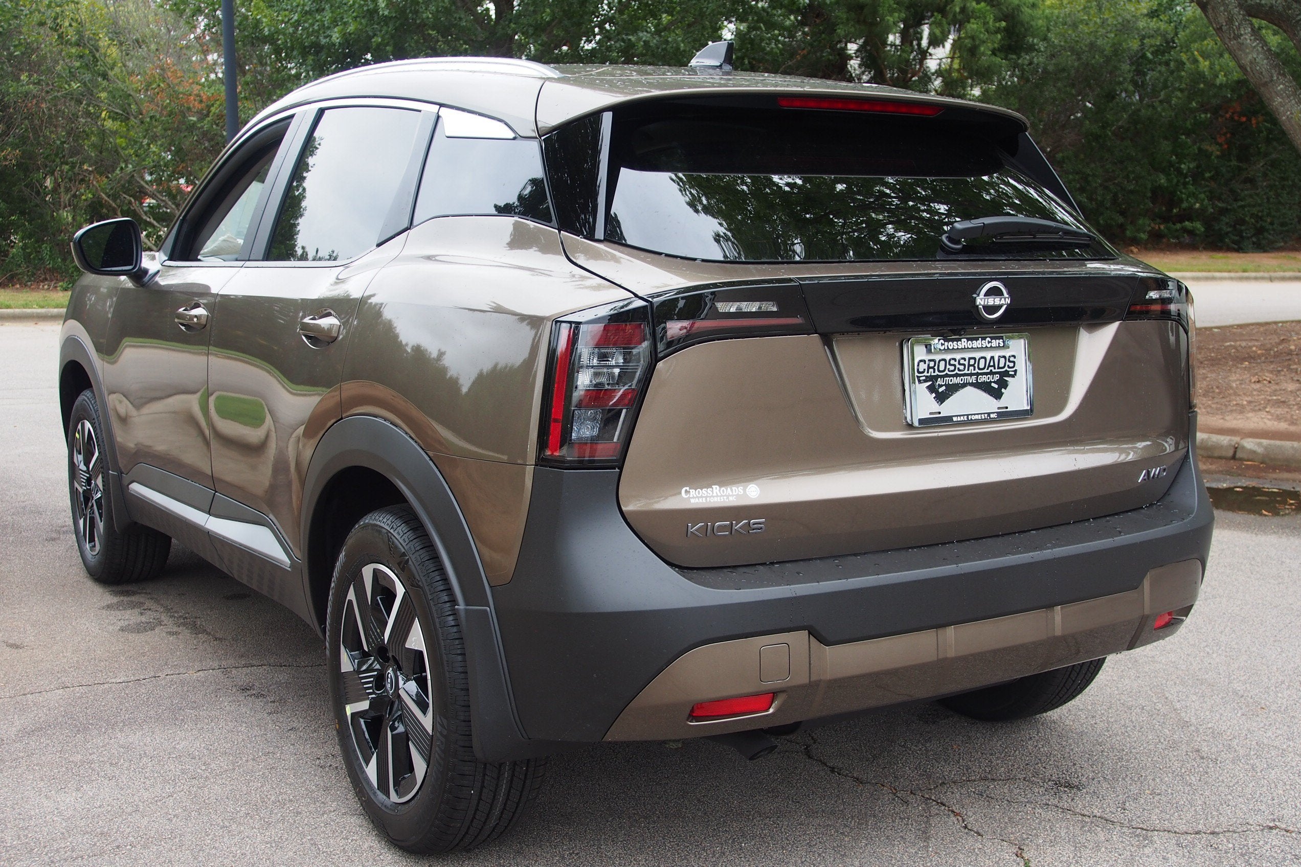 2027 Nissan Kicks SV
