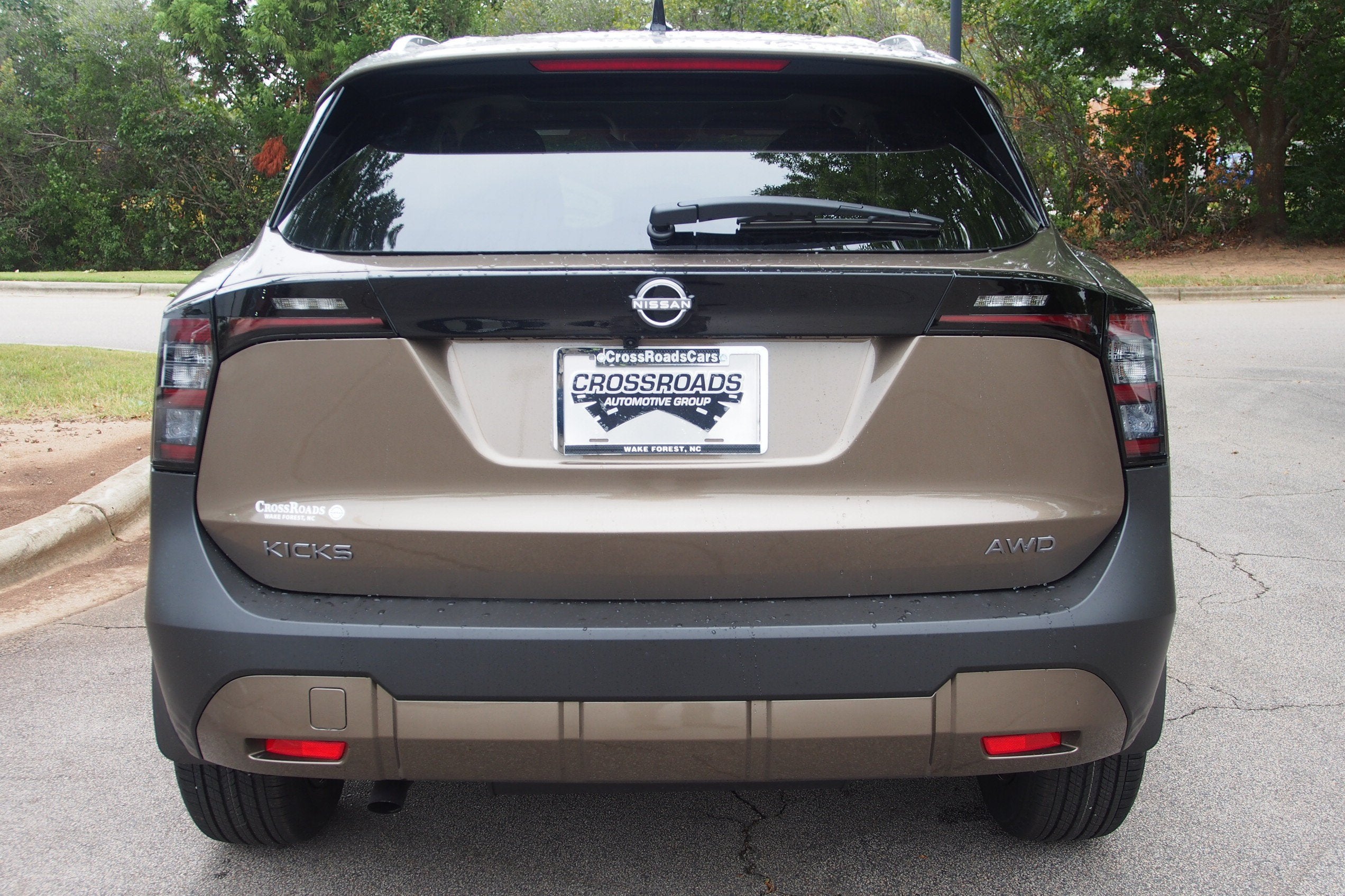 2027 Nissan Kicks SV