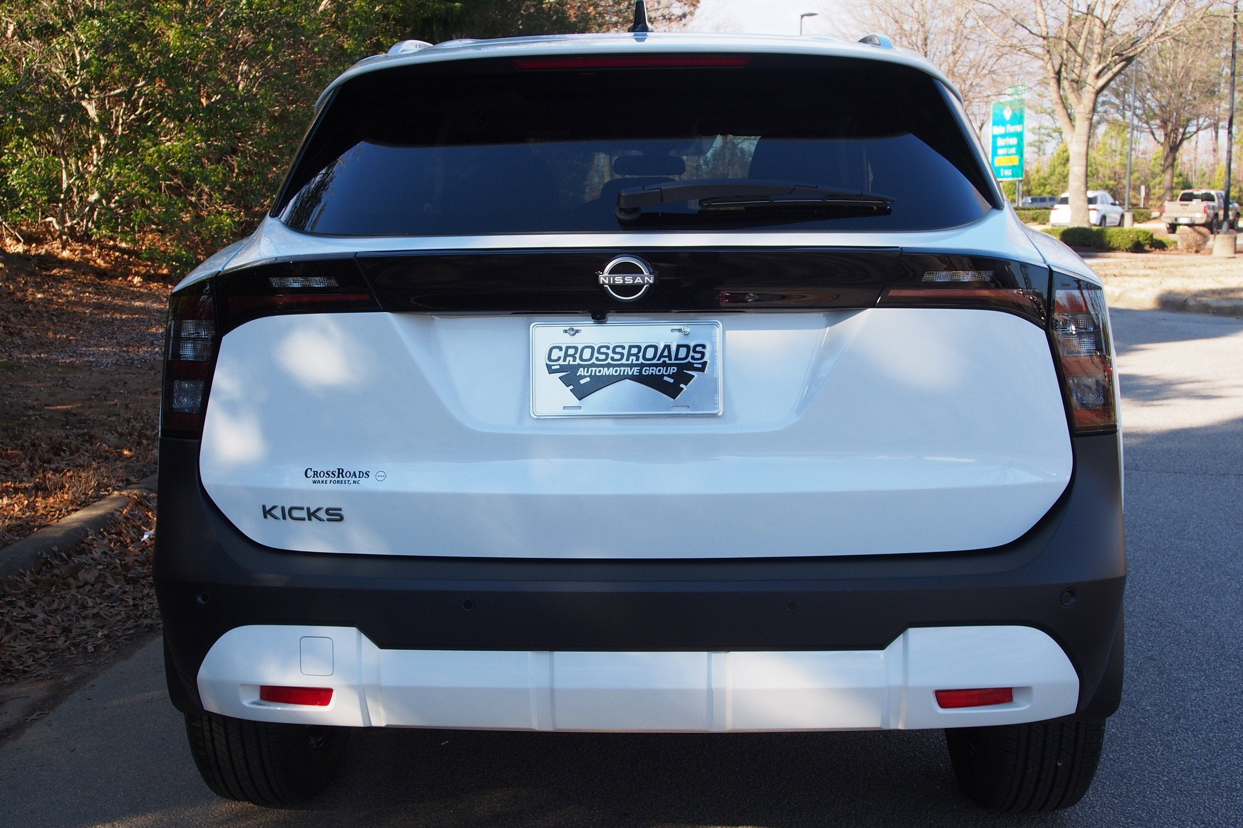 2026 Nissan Kicks SV