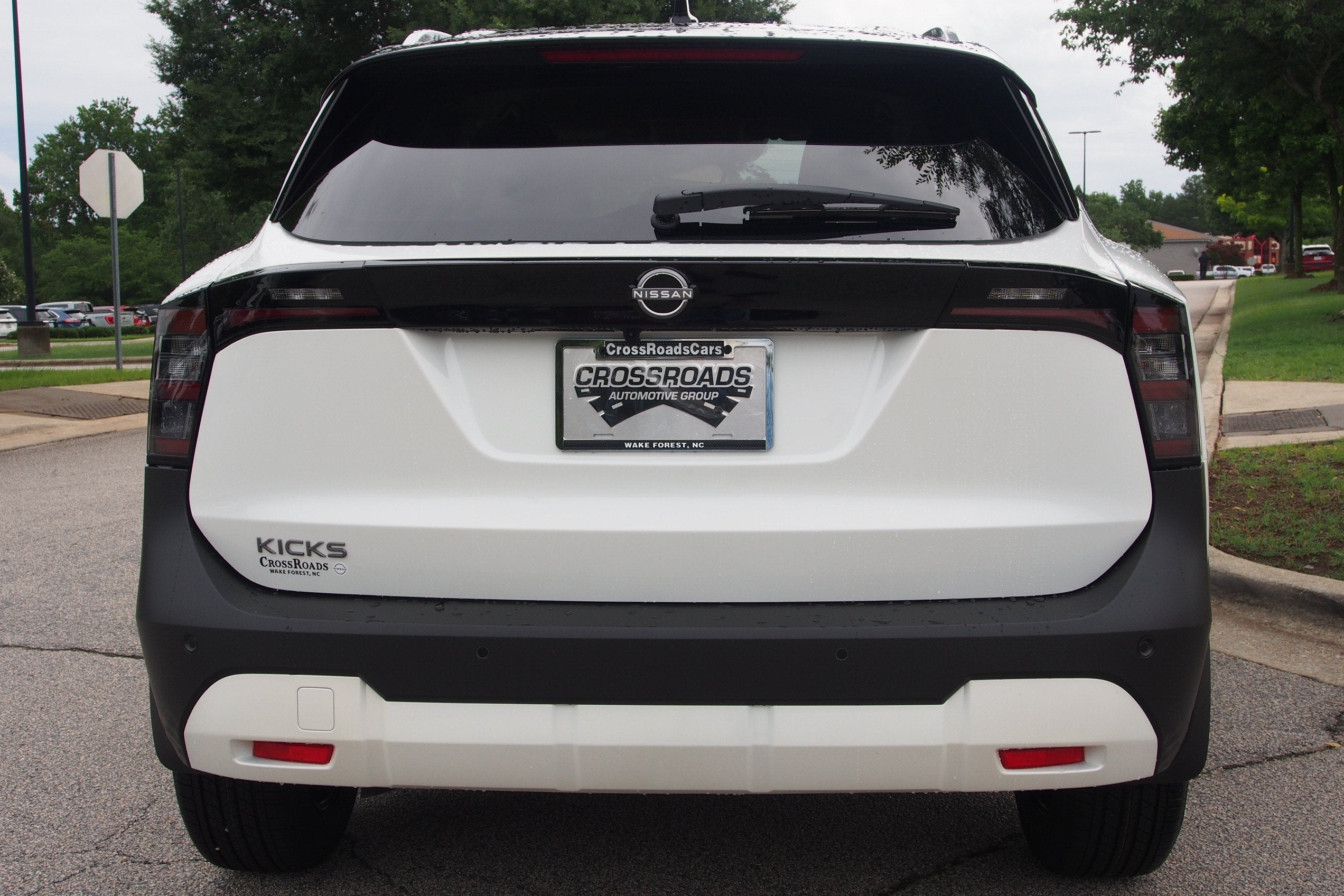 2026 Nissan Kicks SV