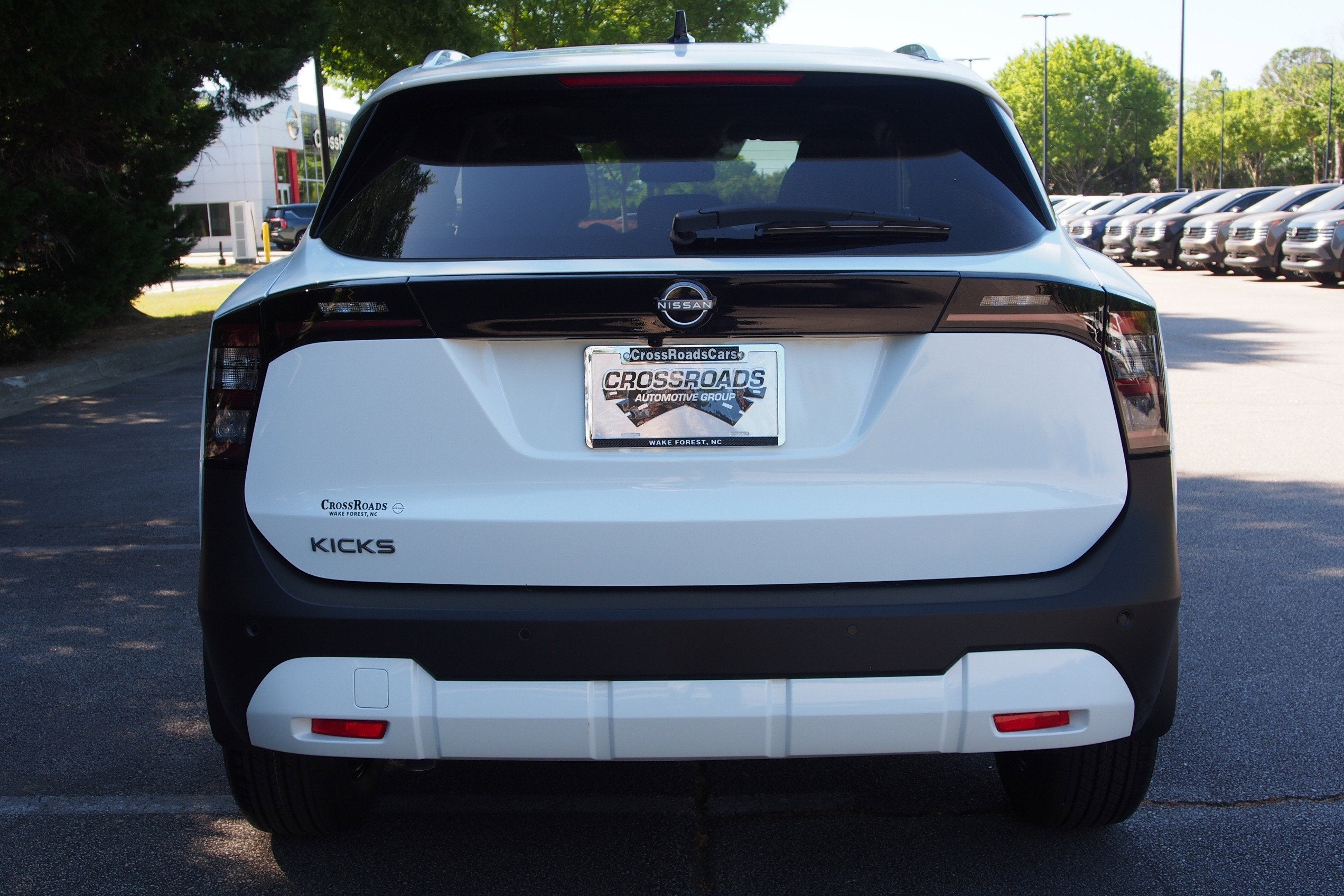 2026 Nissan Kicks SV