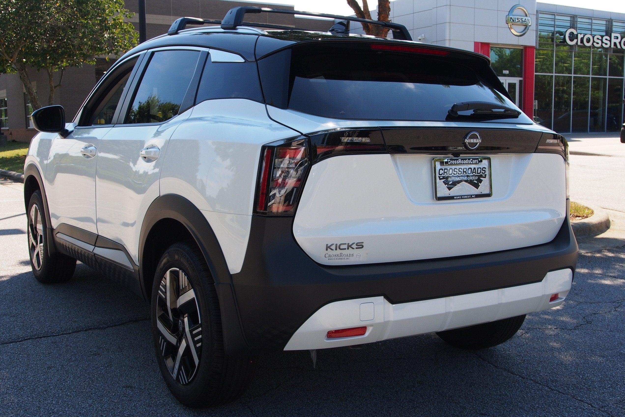 2027 Nissan Kicks SV