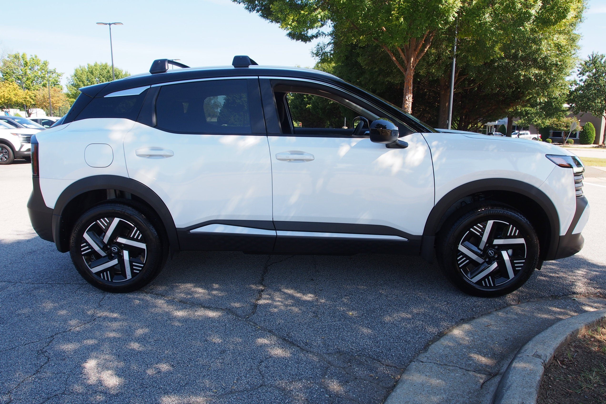 2027 Nissan Kicks SV