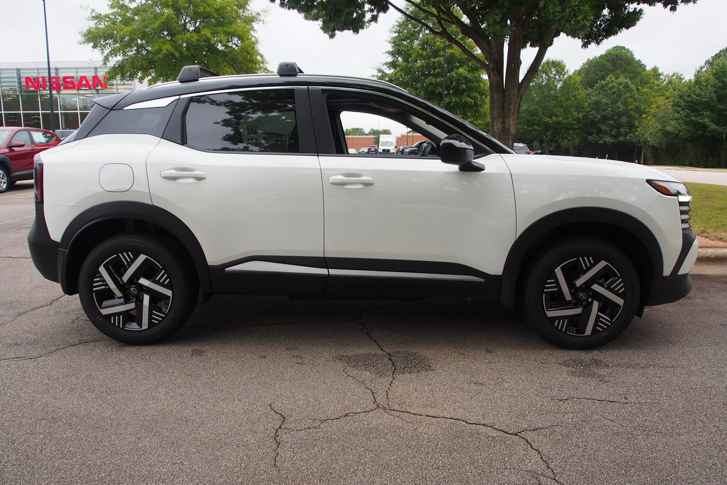 2027 Nissan Kicks SV
