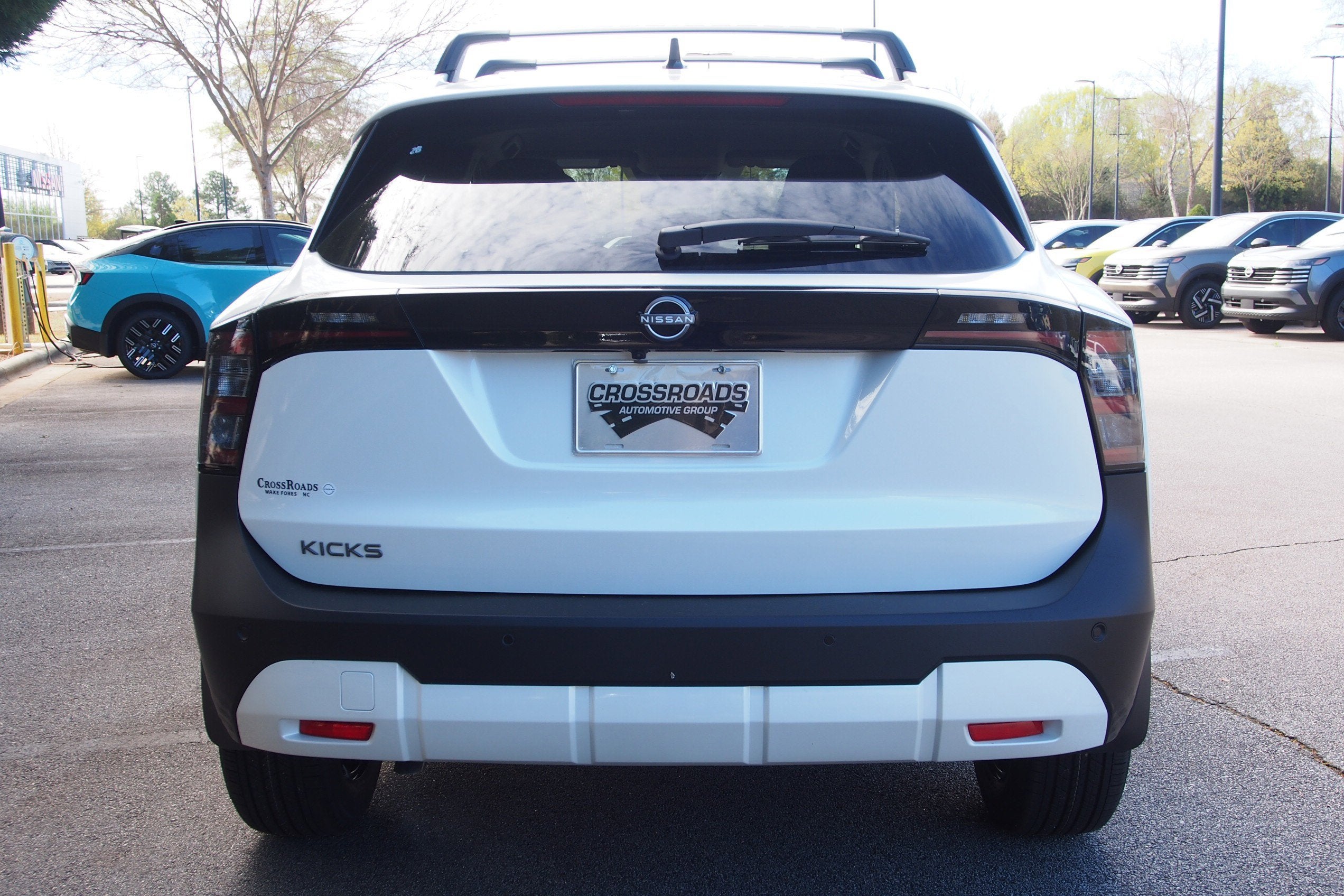 2026 Nissan Kicks SV