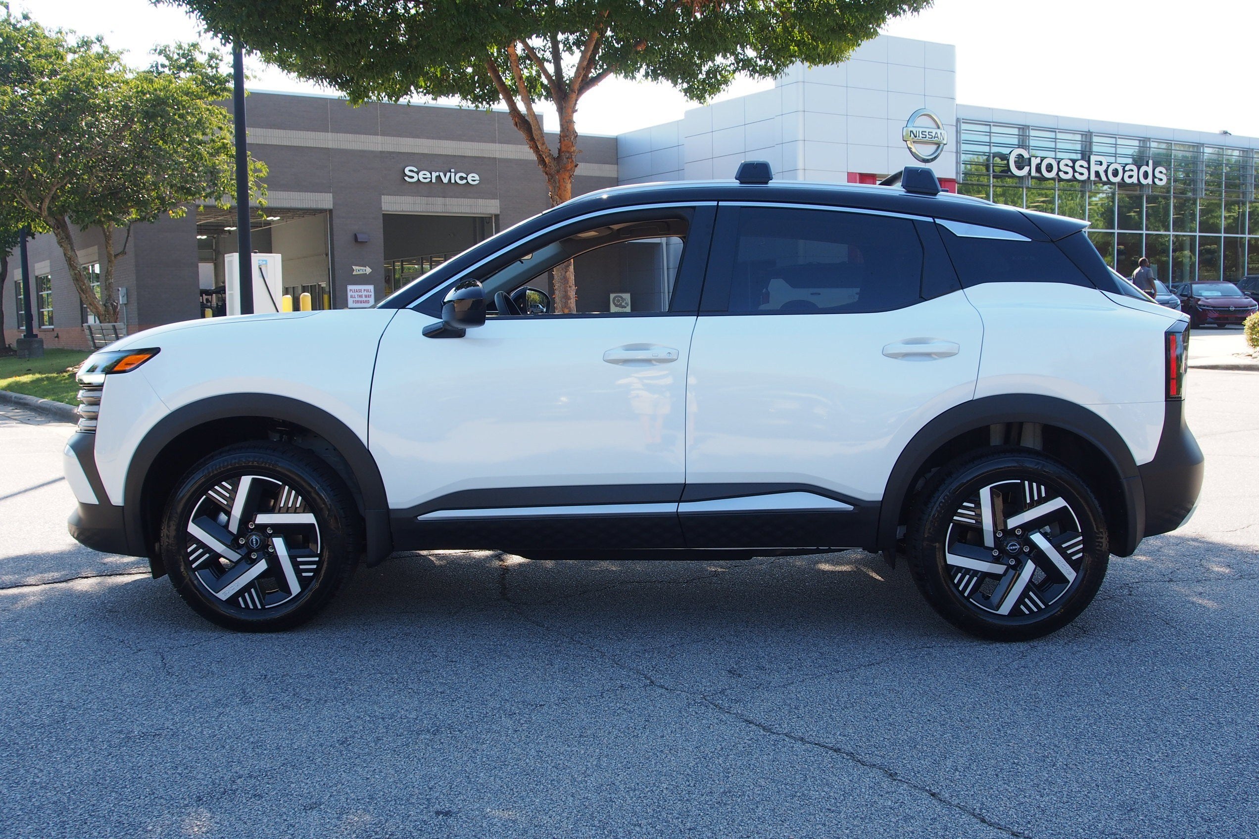 2027 Nissan Kicks SV