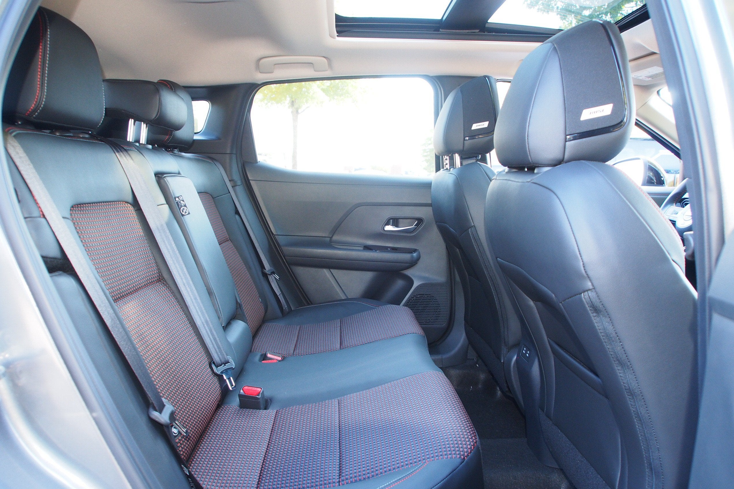 2027 Nissan Kicks SR