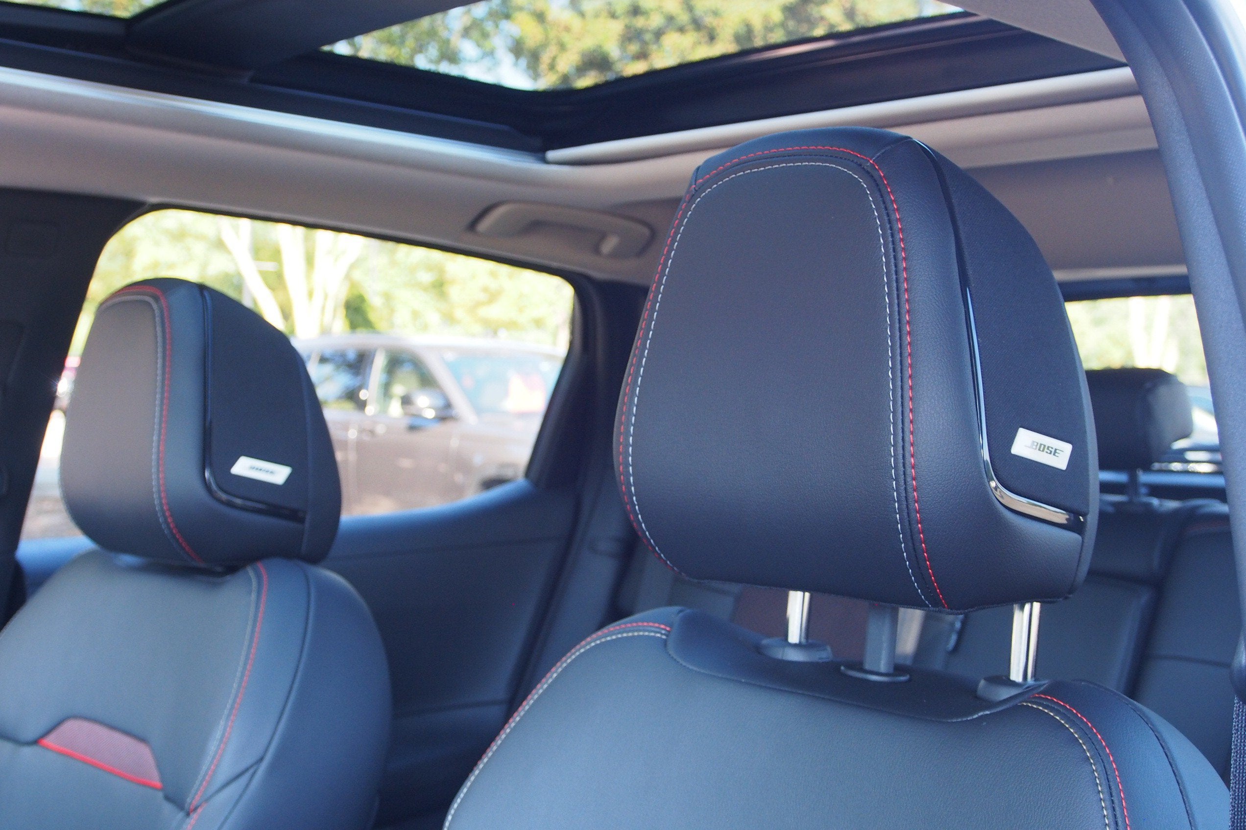 2027 Nissan Kicks SR