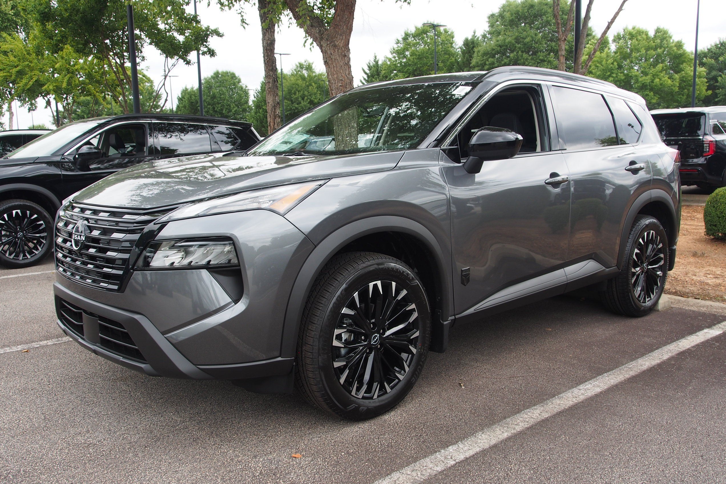 2026 Nissan Rogue Dark Armor