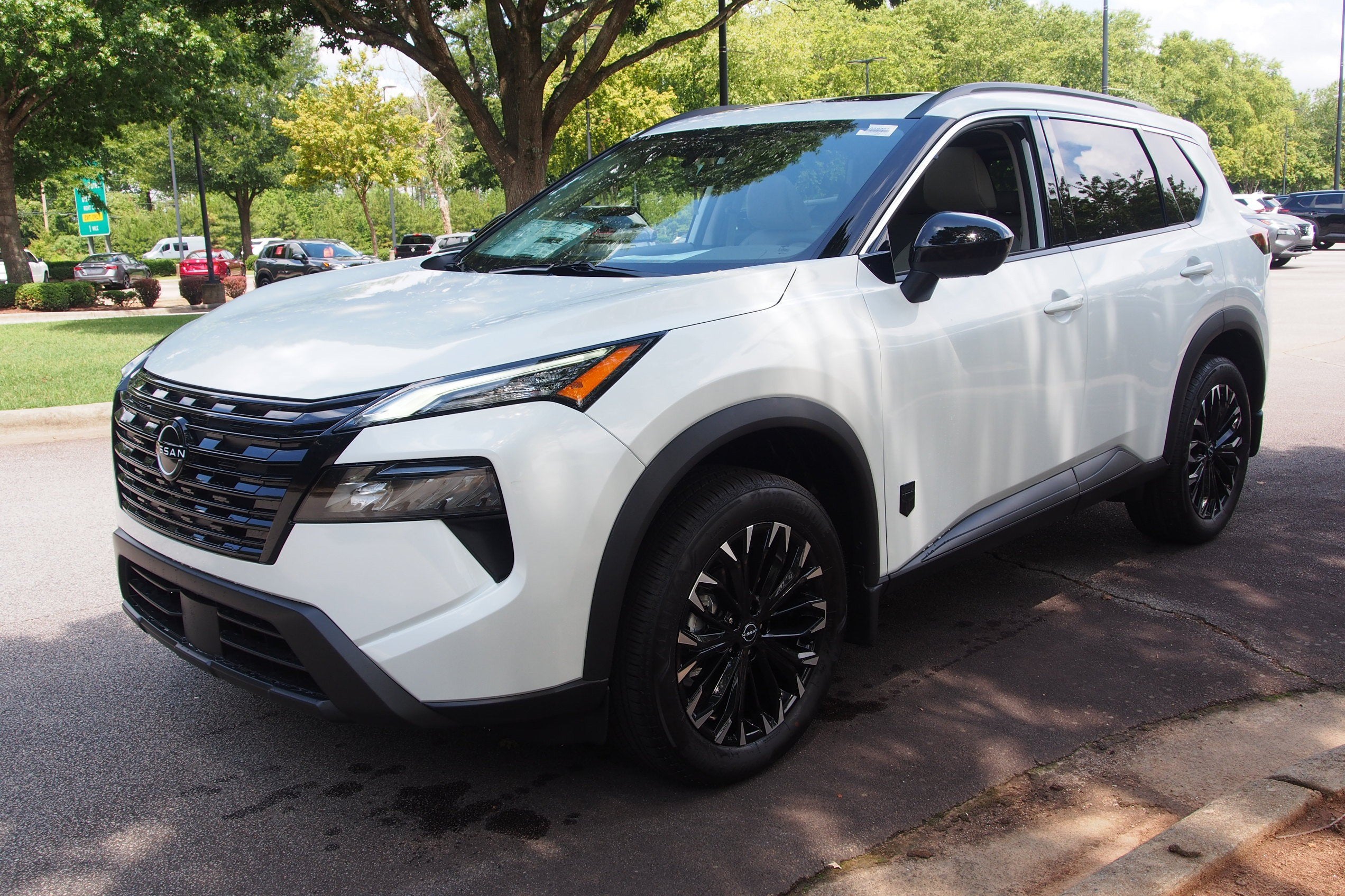 2026 Nissan Rogue Dark Armor