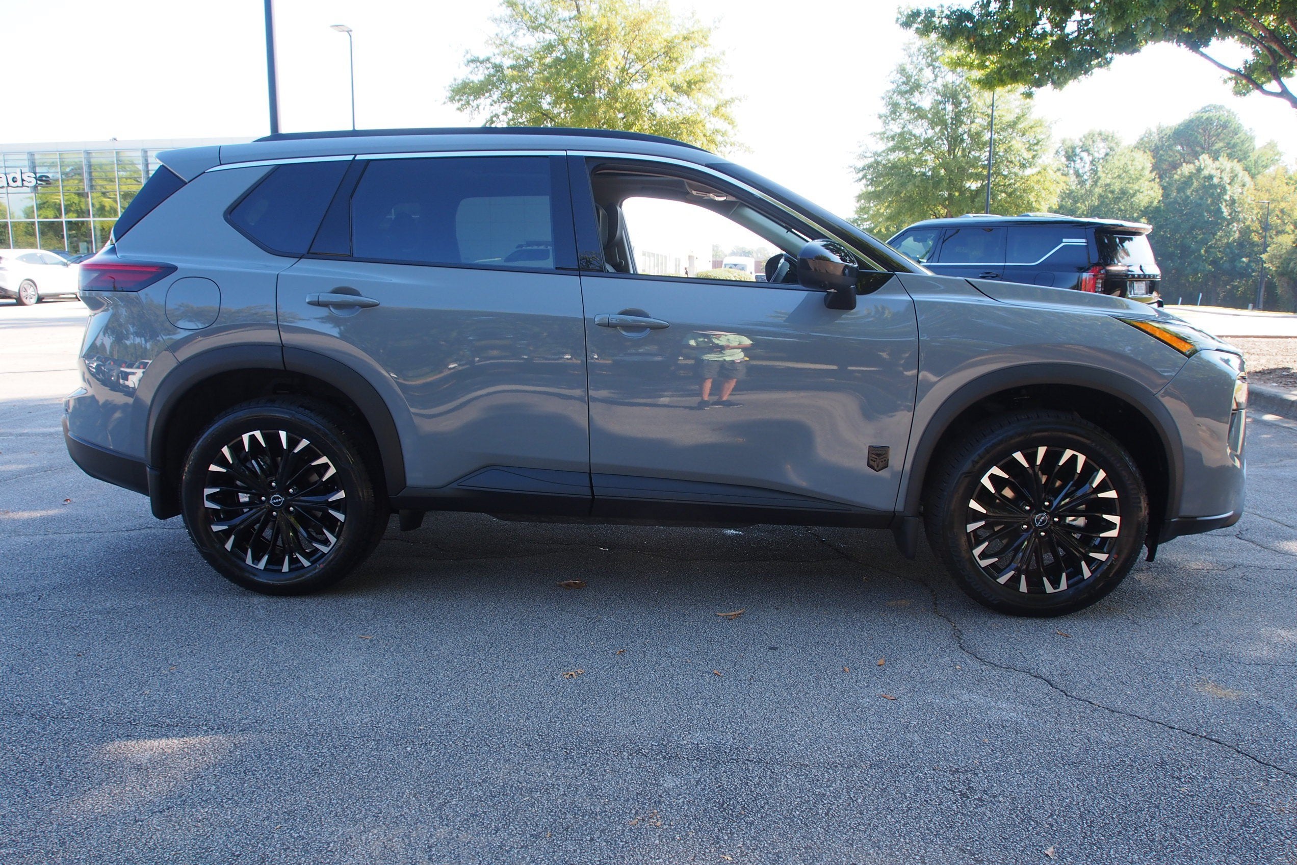2027 Nissan Rogue Dark Armor