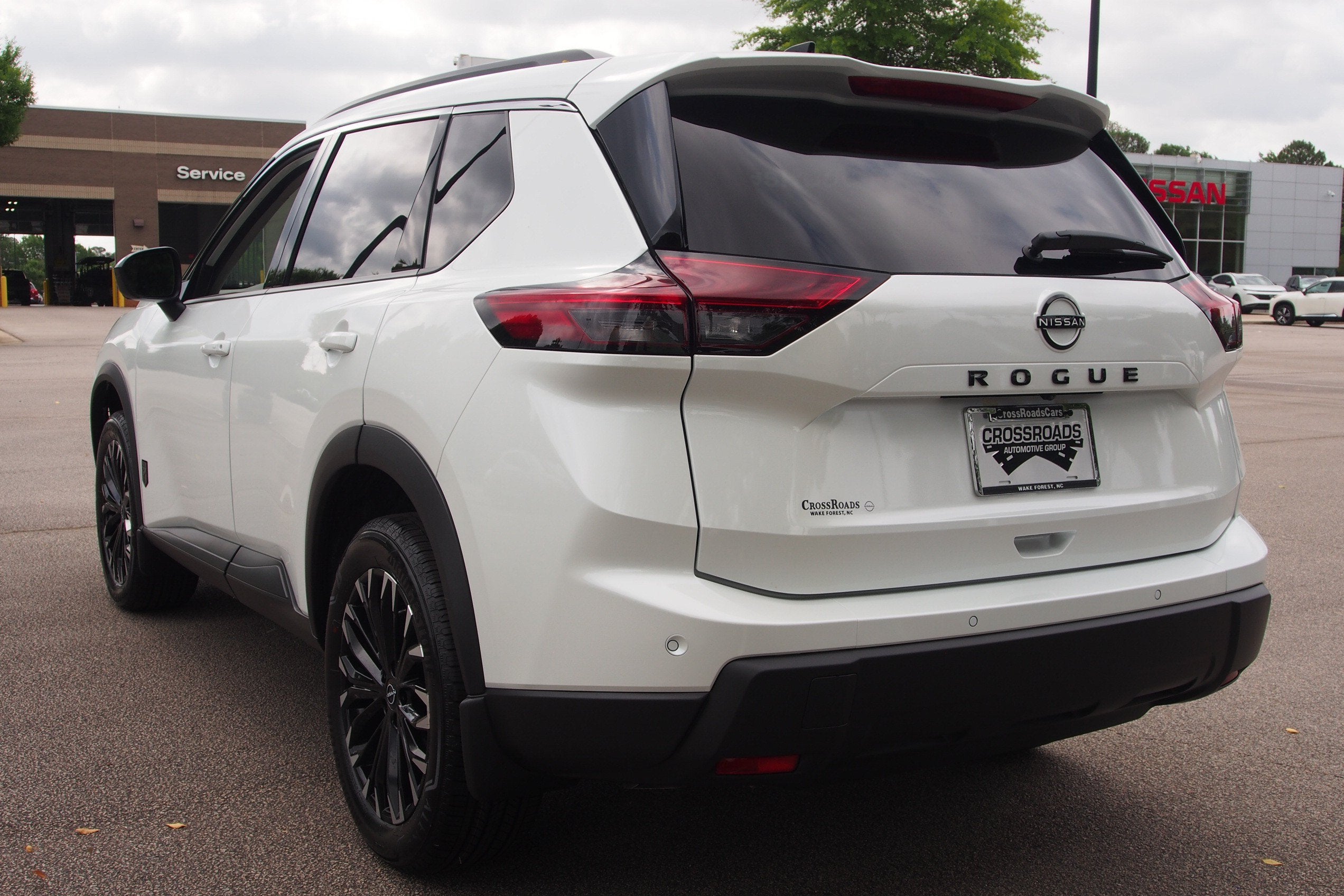 2026 Nissan Rogue Dark Armor