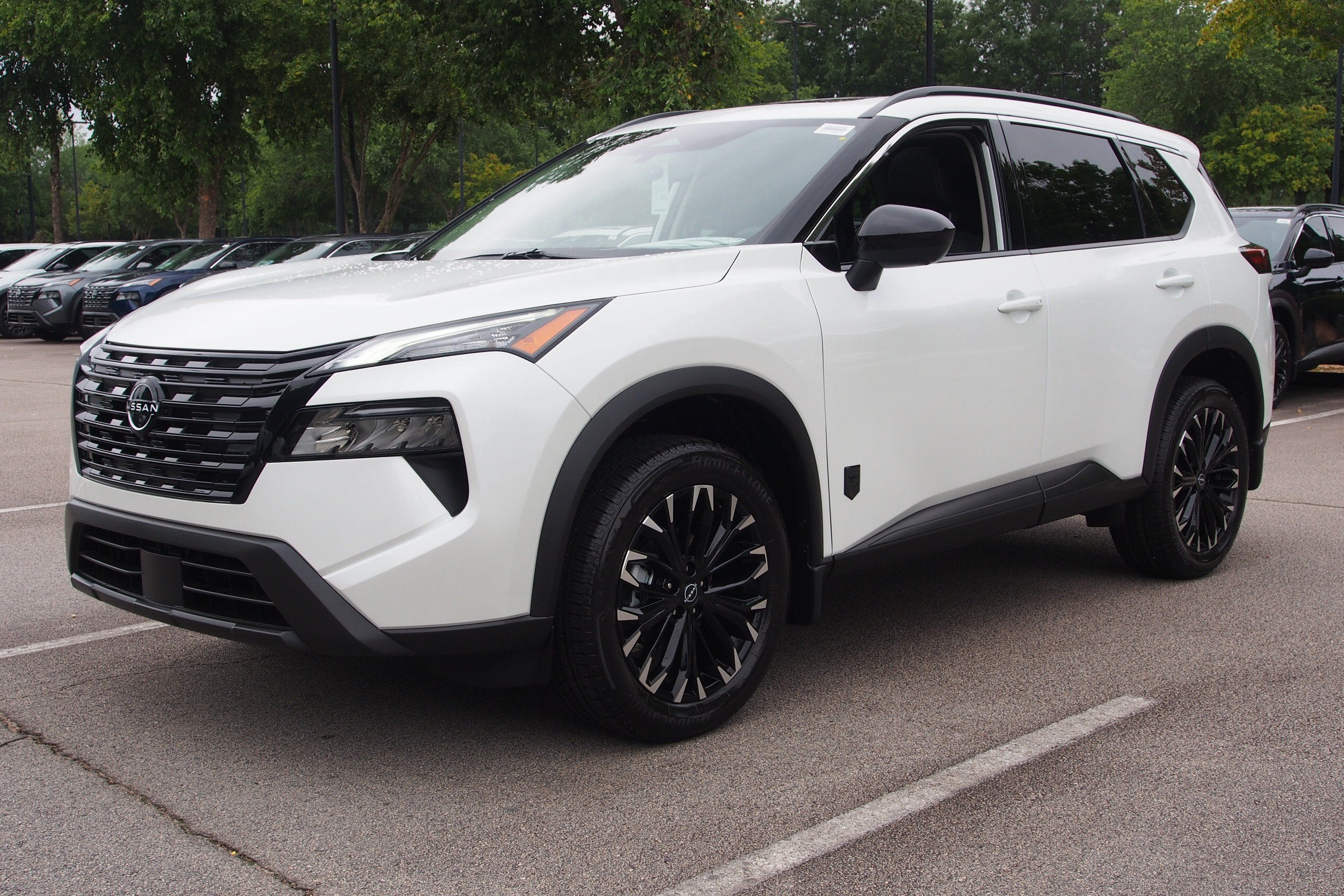 2026 Nissan Rogue Dark Armor