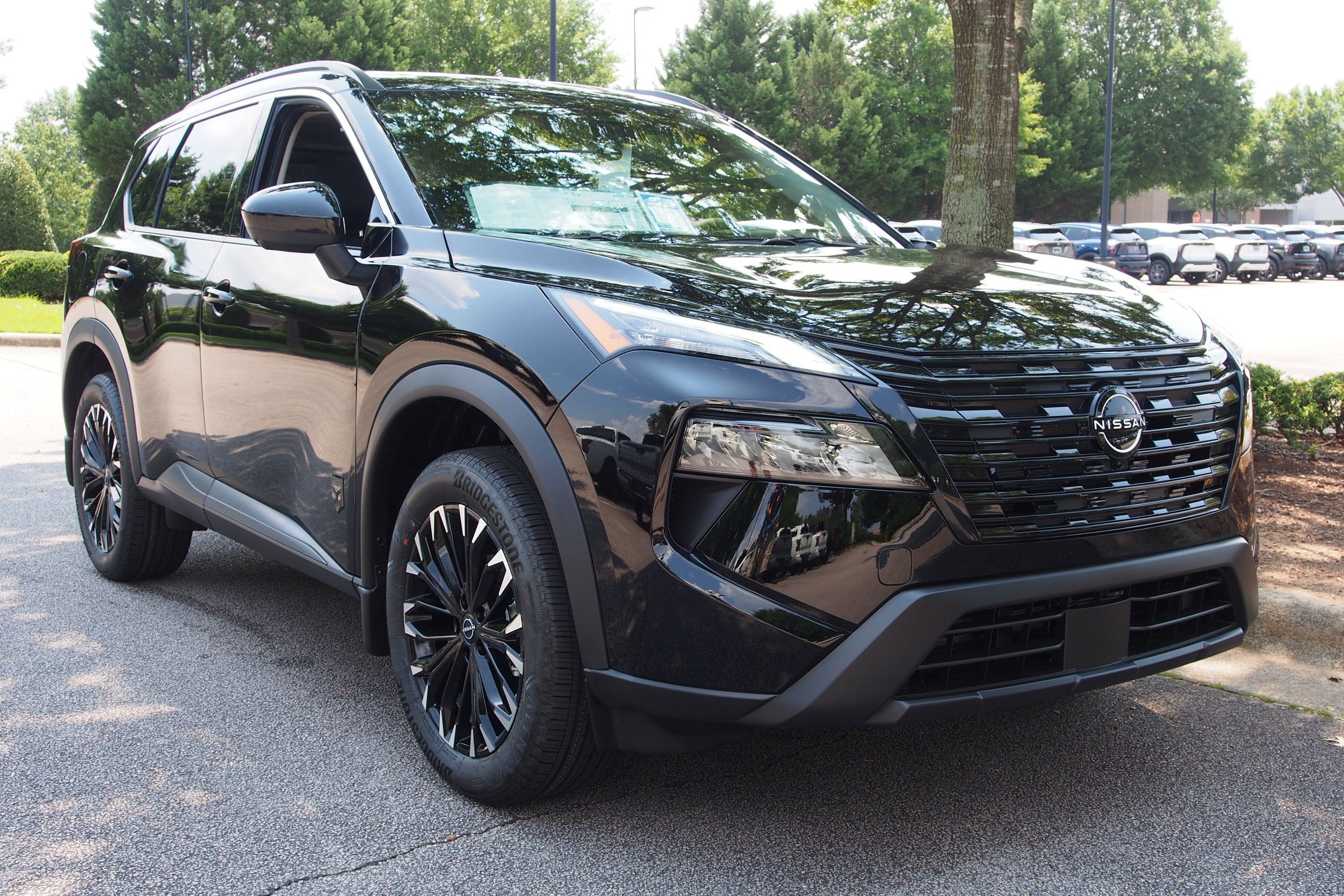 2026 Nissan Rogue Dark Armor