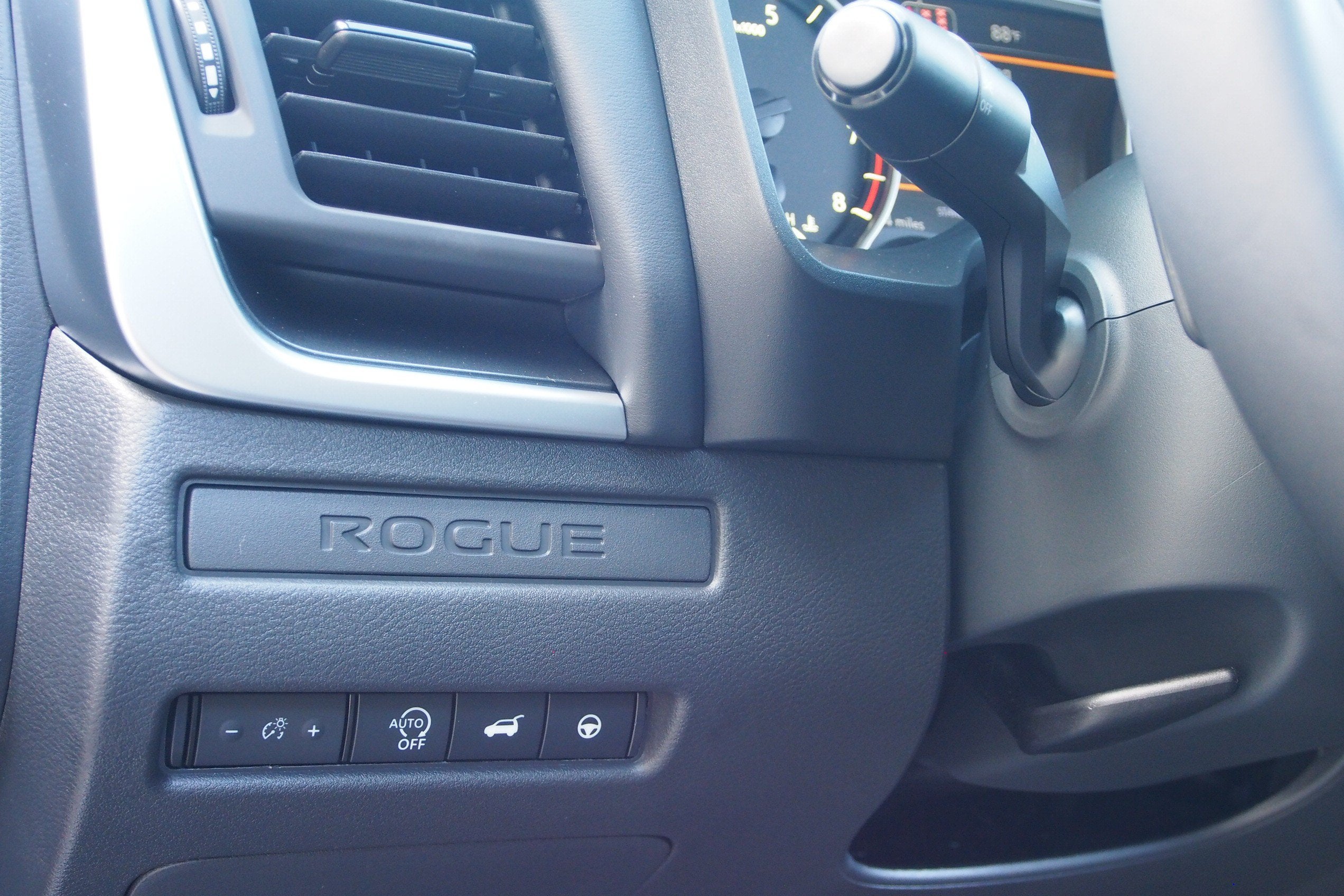 2027 Nissan Rogue Dark Armor