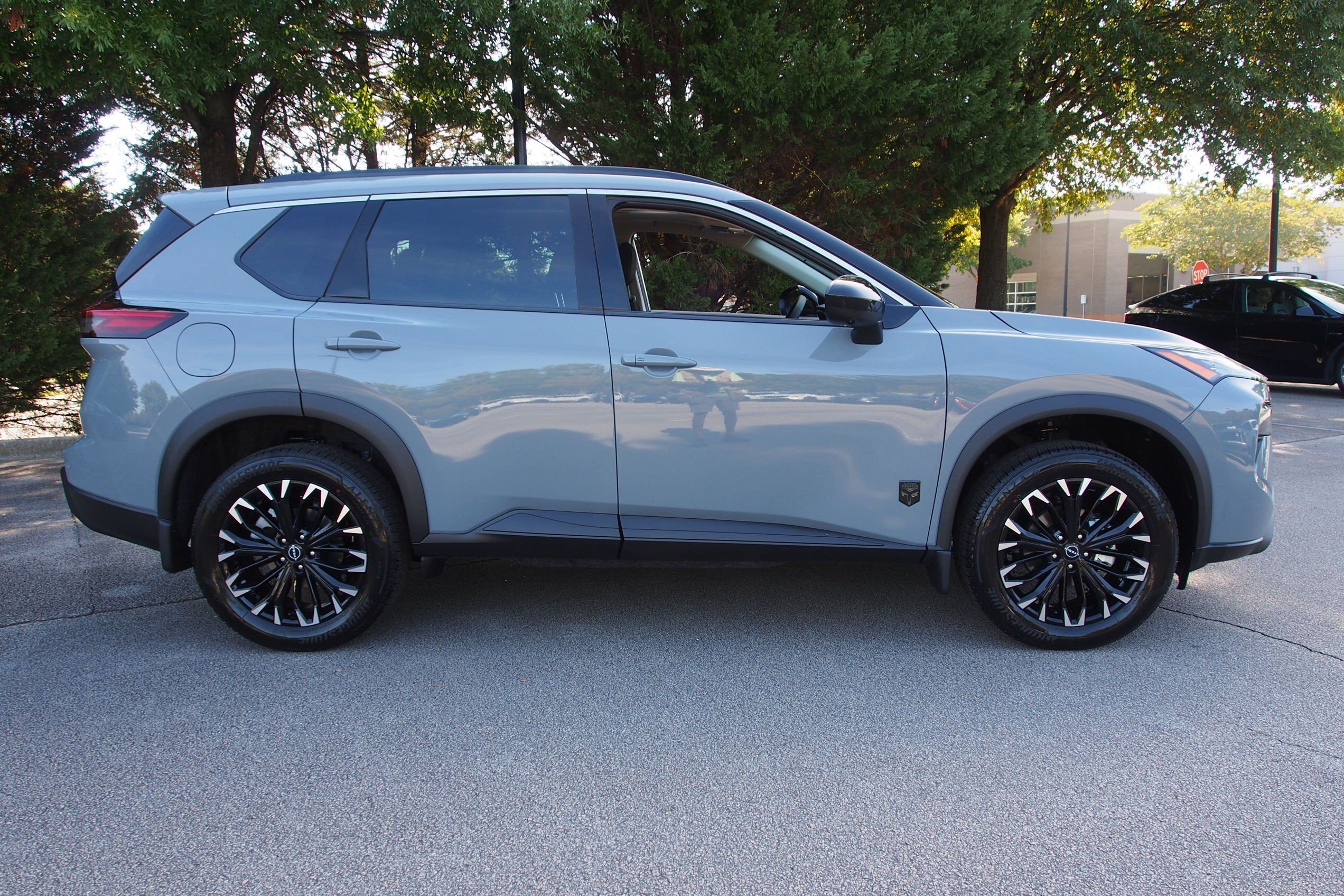 2027 Nissan Rogue Dark Armor