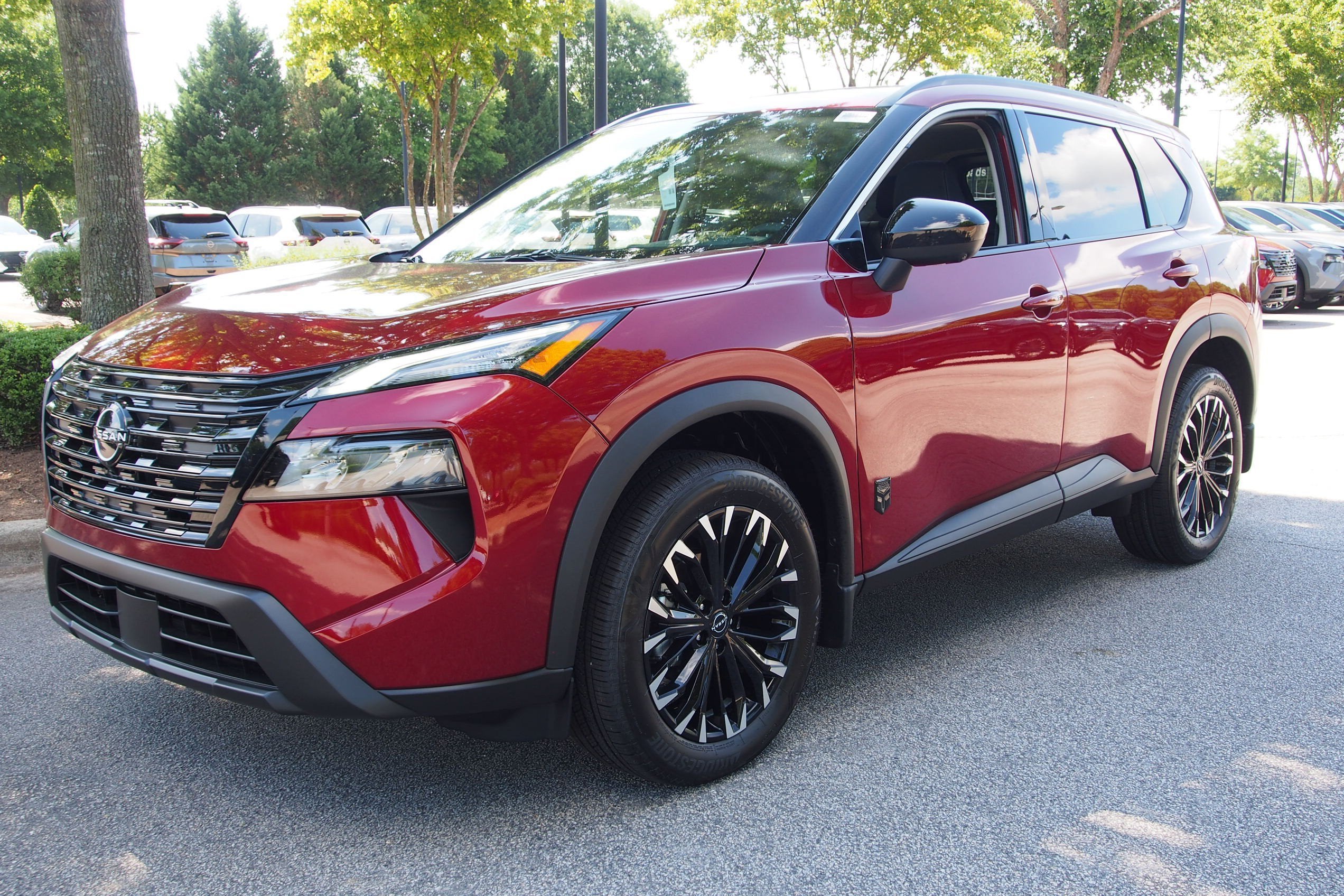 2026 Nissan Rogue Dark Armor