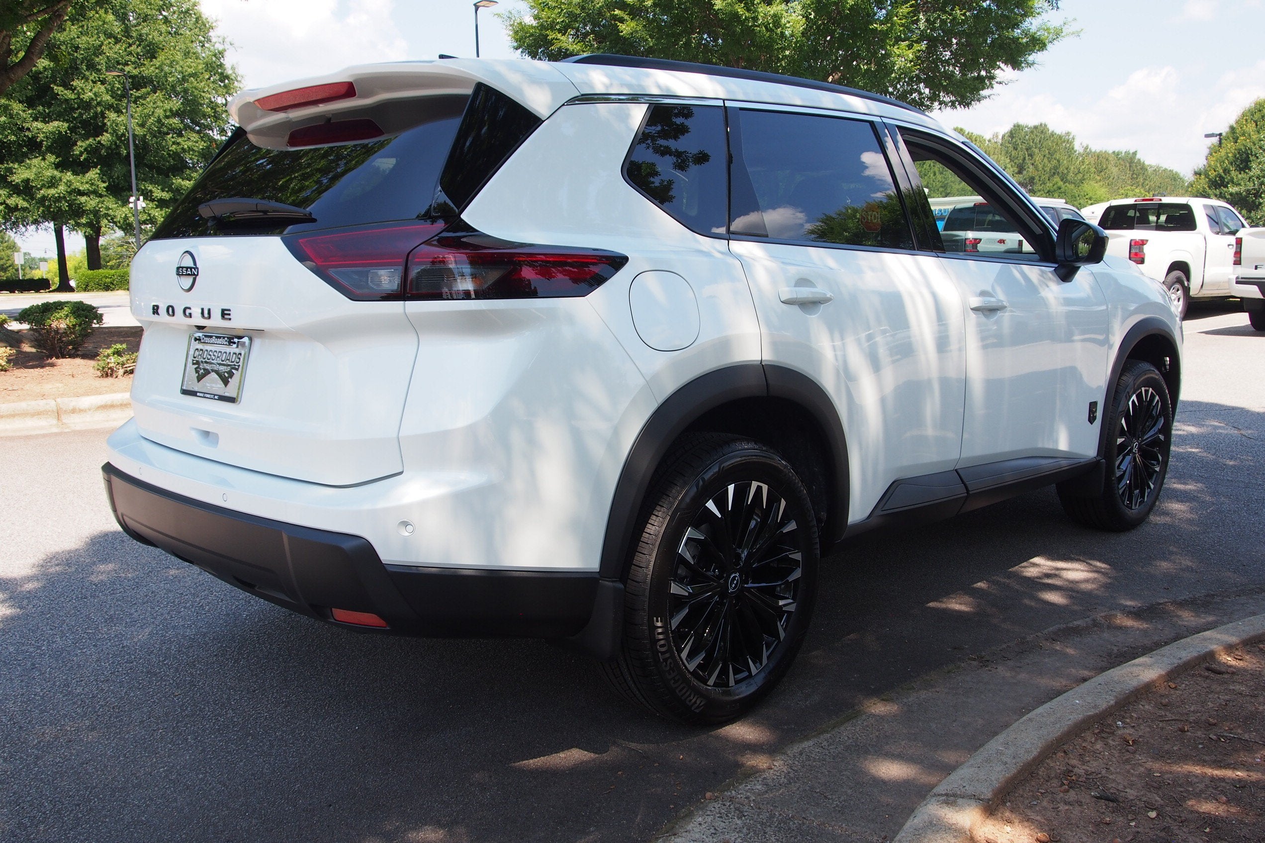 2026 Nissan Rogue Dark Armor