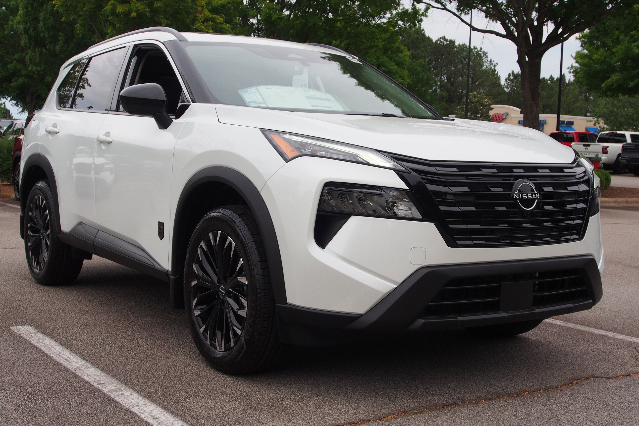 2026 Nissan Rogue Dark Armor
