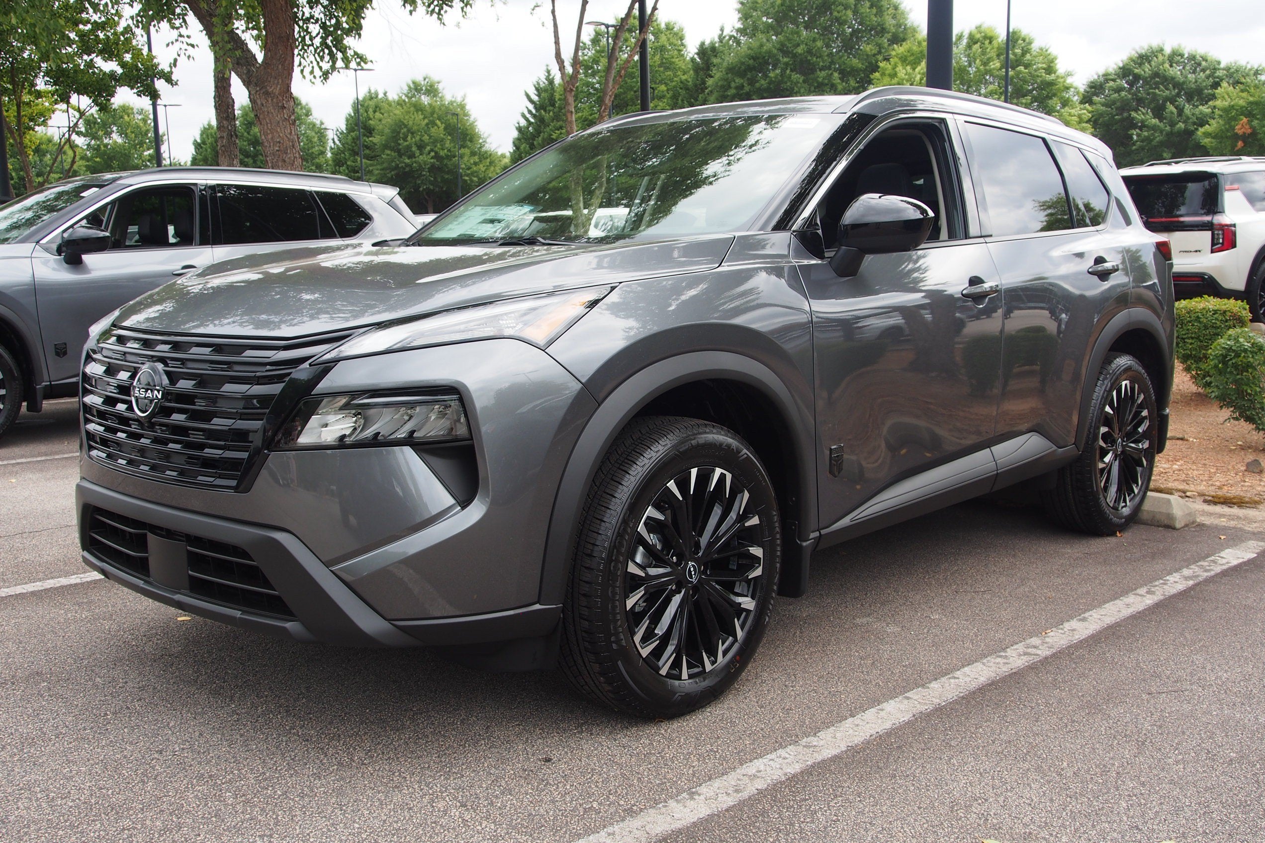 2026 Nissan Rogue Dark Armor