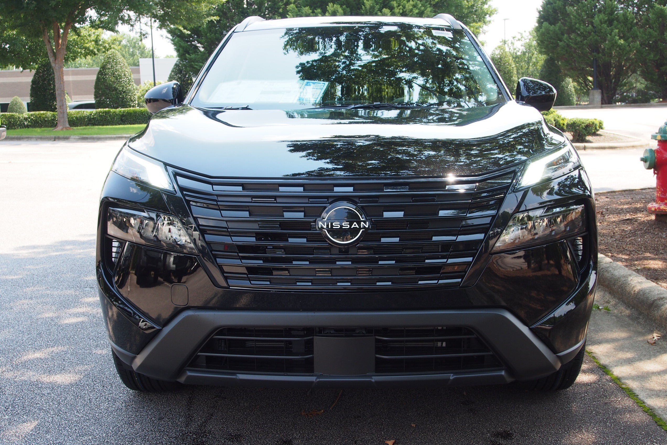 2026 Nissan Rogue Dark Armor