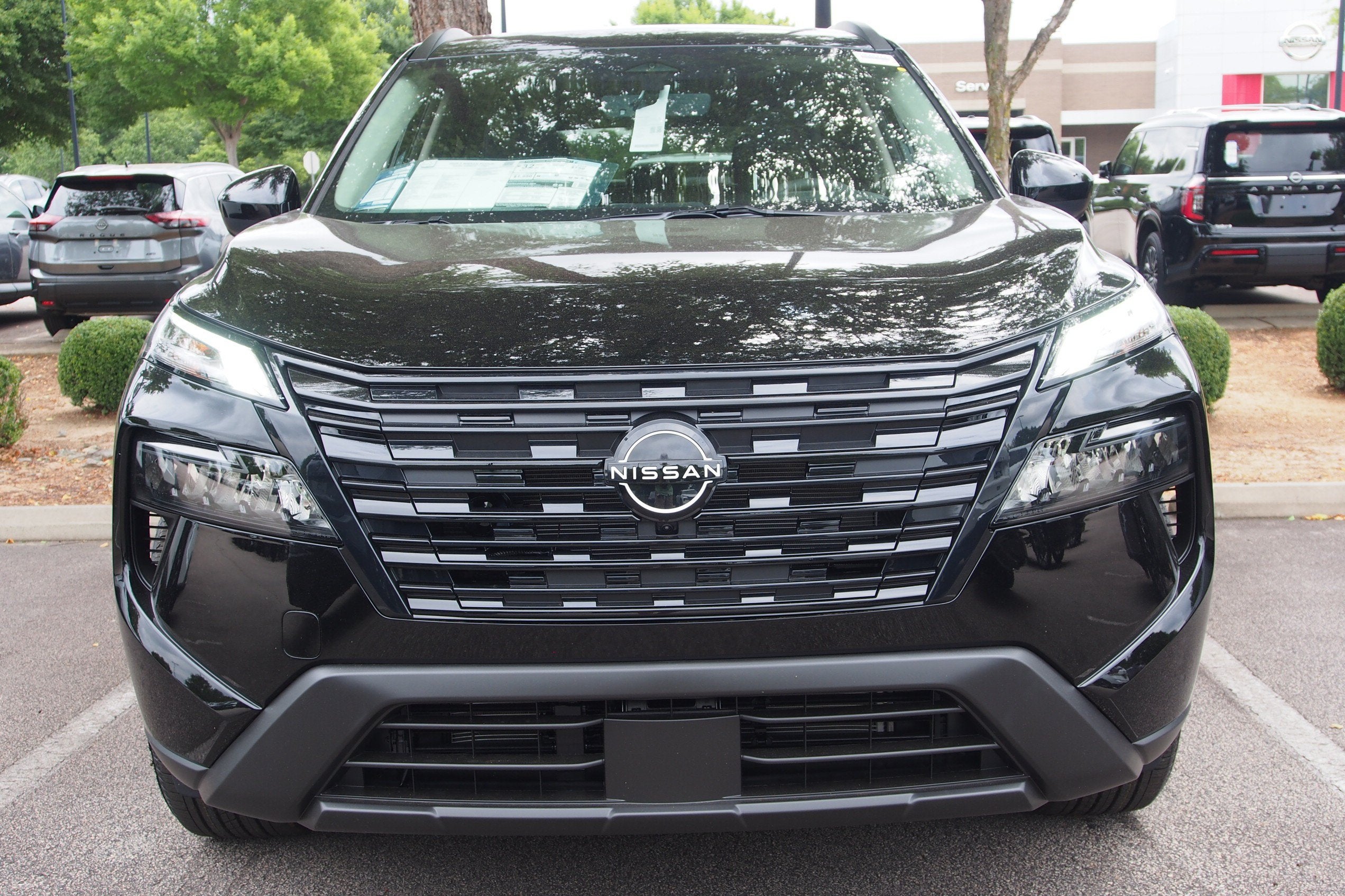 2026 Nissan Rogue Dark Armor