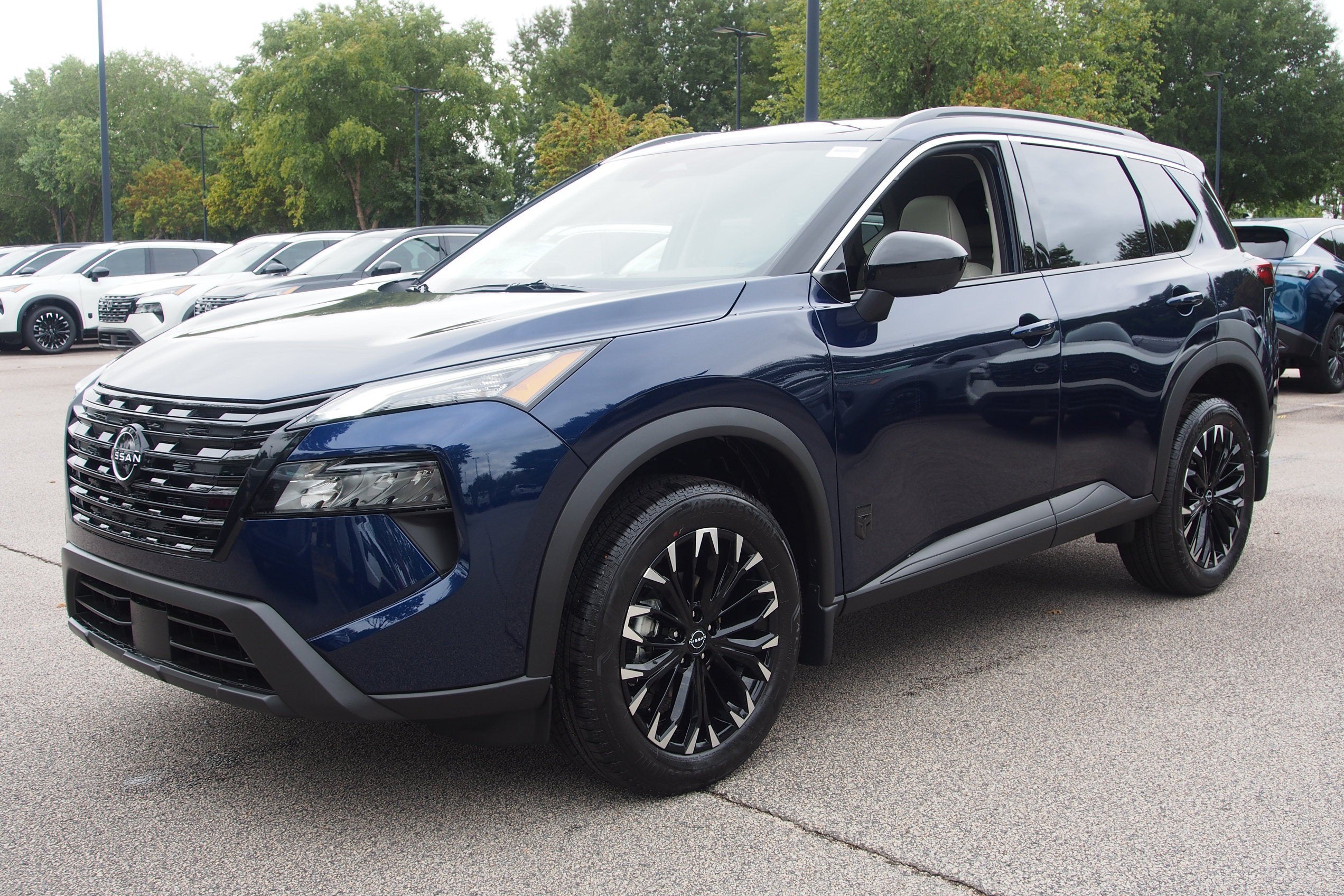 2027 Nissan Rogue Dark Armor