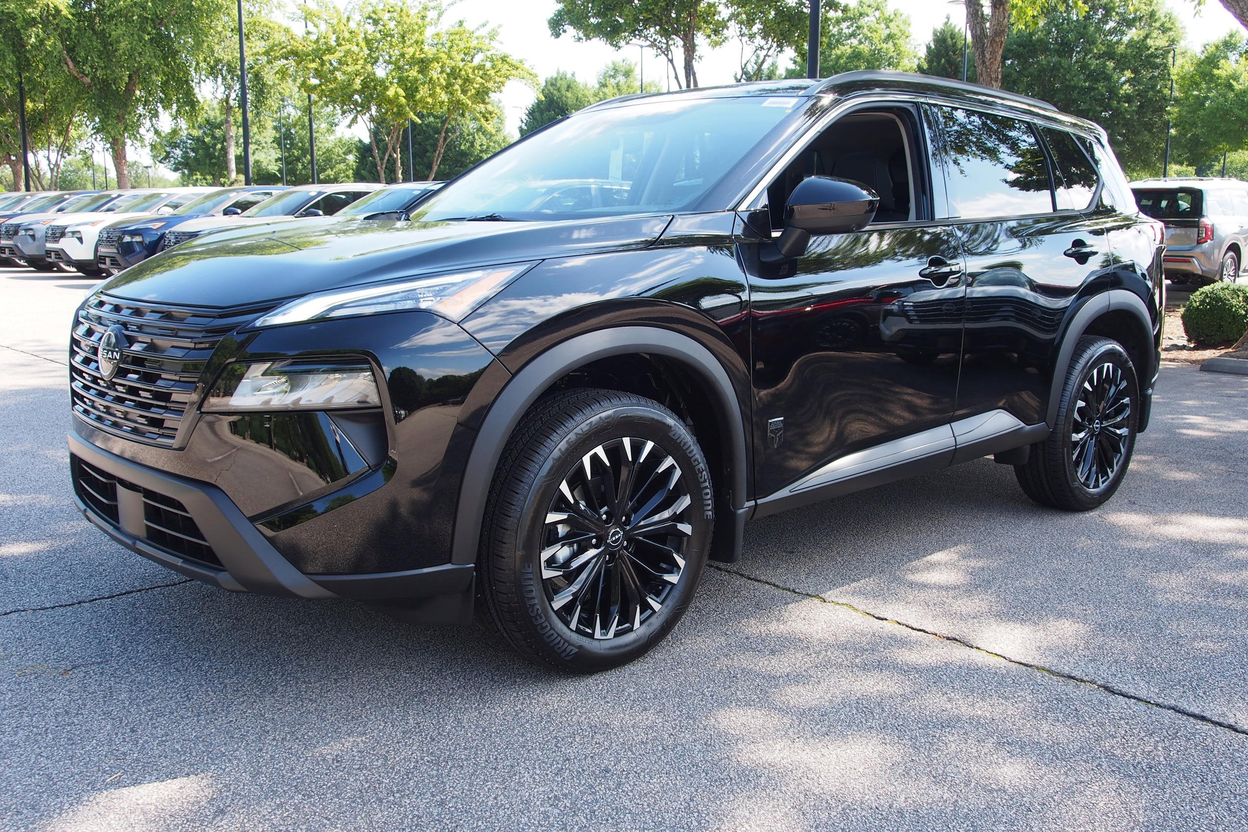 2026 Nissan Rogue Dark Armor