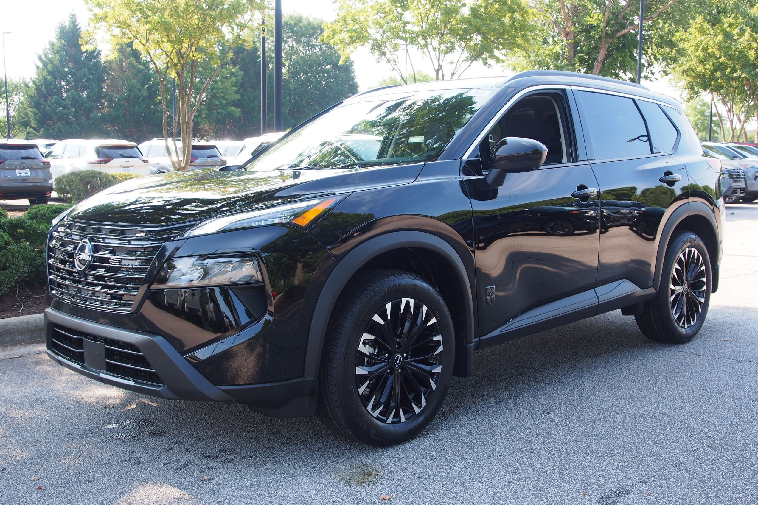 2026 Nissan Rogue Dark Armor