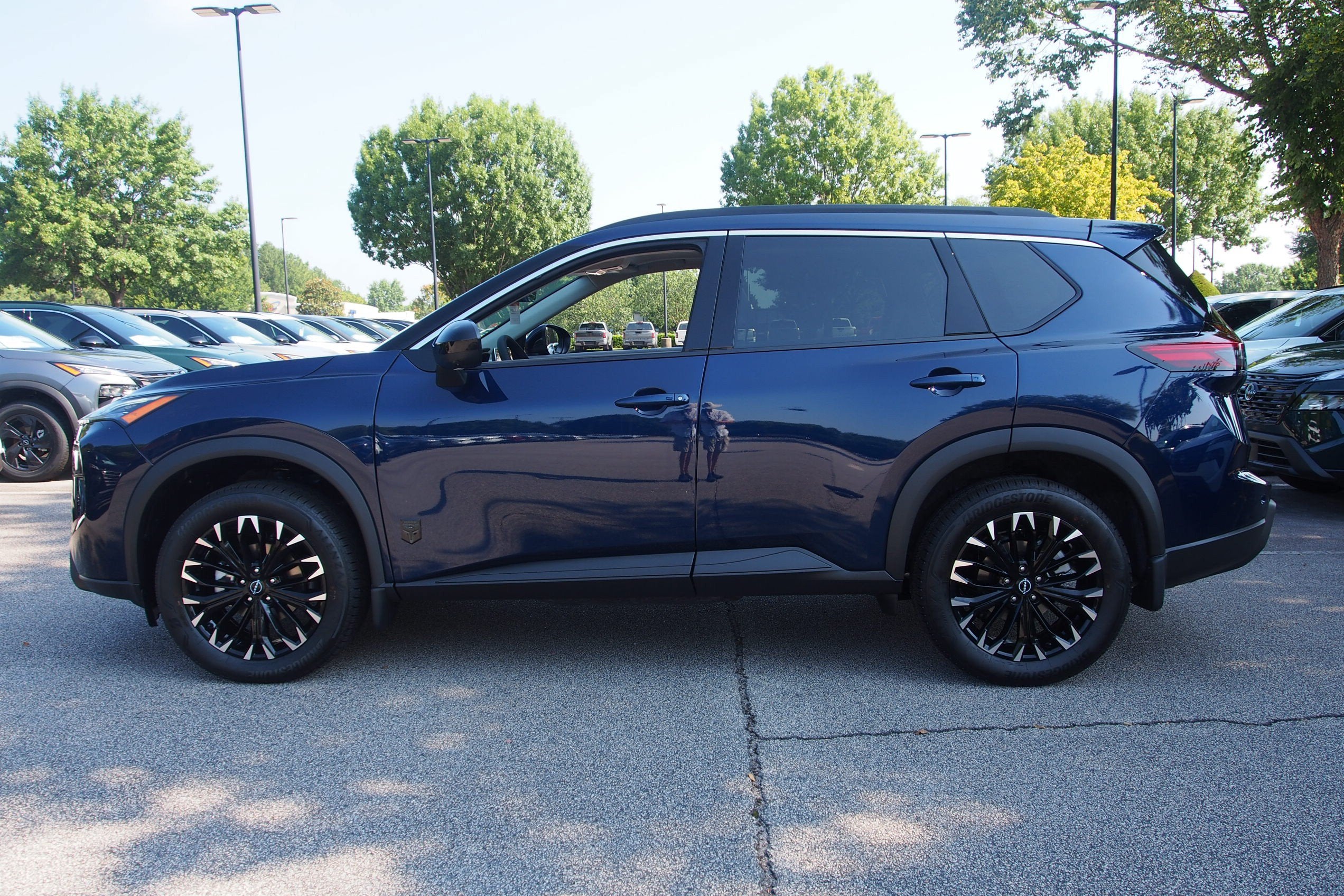 2026 Nissan Rogue Dark Armor